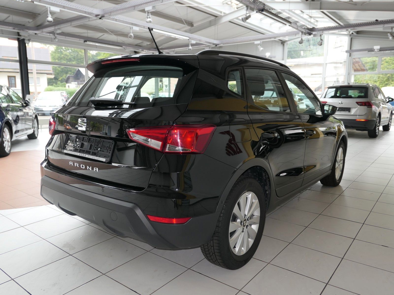 Fahrzeugabbildung SEAT Arona Style Navigation+Full Link*LM* HU/AU neu