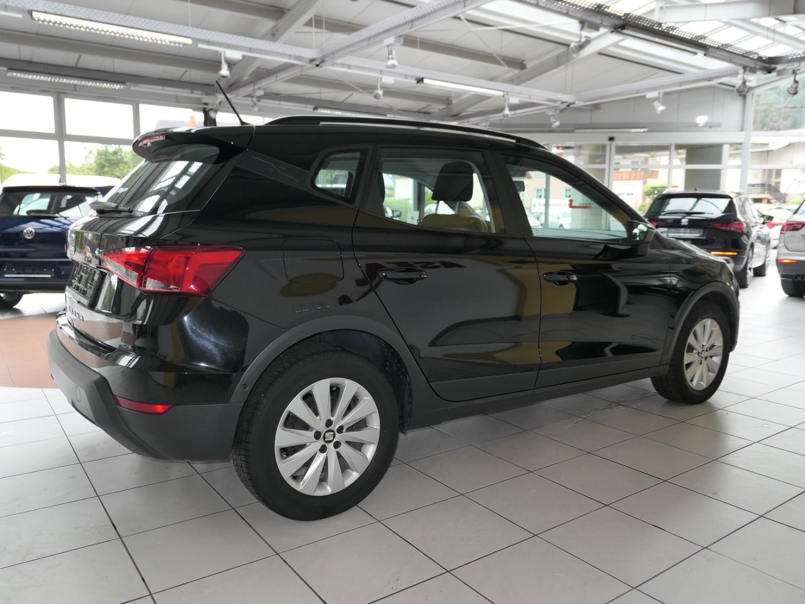 Fahrzeugabbildung SEAT Arona Style Navigation+Full Link*LM* HU/AU neu