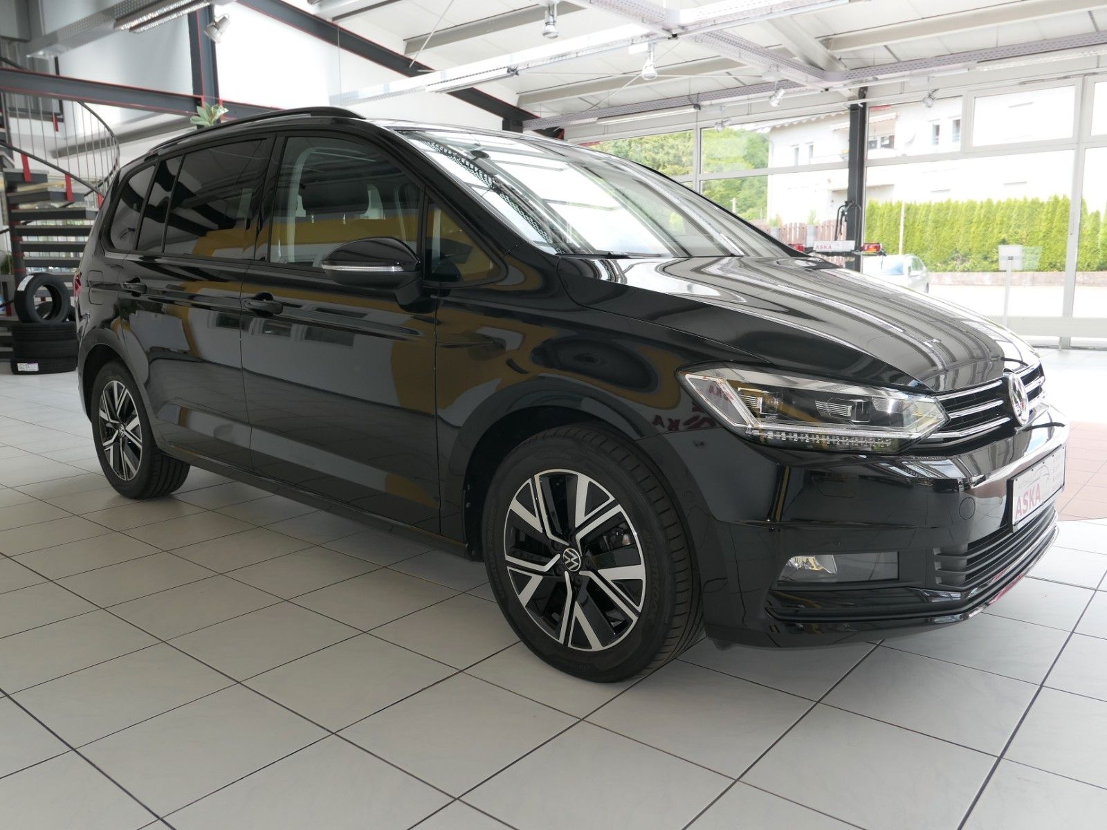 Fahrzeugabbildung Volkswagen Touran TDI*DSG*ACC*Standheiz.*AHK*DYNAUDIO*Panor