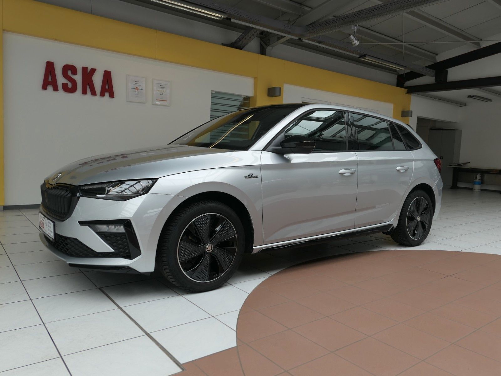 SKODA Monte Carlo*ACC*LM*Android Auto*Panoramadach*LED