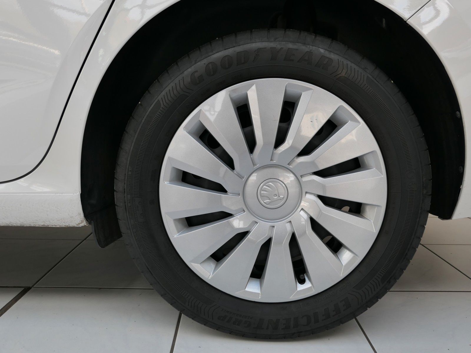 Fahrzeugabbildung SKODA Scala Kombi "Cool Plus" TSI*Smartlink*PDC*HU neu