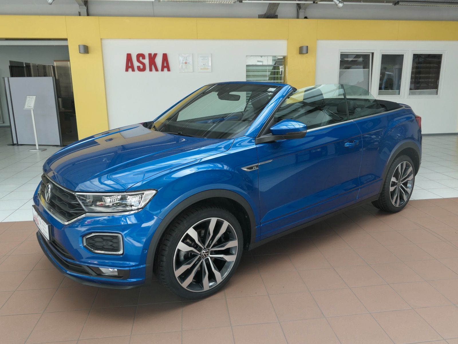 Volkswagen Cabrio 1.5TSI  R-Line*Navi*Sportfahrwerk*ACC*RFK