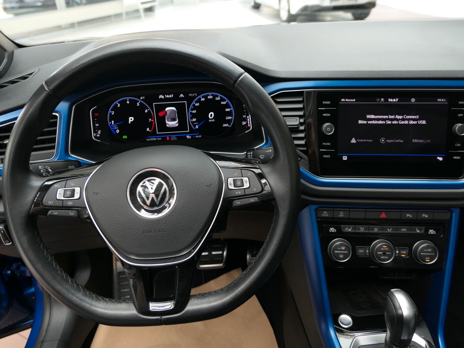 Fahrzeugabbildung Volkswagen Cabrio 1.5TSI  R-Line*Navi*Sportfahrwerk*ACC*RFK