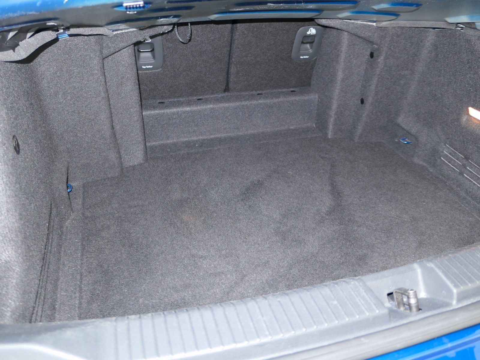 Fahrzeugabbildung Volkswagen Cabrio 1.5TSI  R-Line*Navi*Sportfahrwerk*ACC*RFK