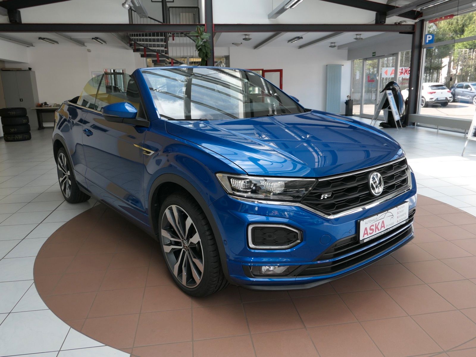 Fahrzeugabbildung Volkswagen Cabrio 1.5TSI  R-Line*Navi*Sportfahrwerk*ACC*RFK