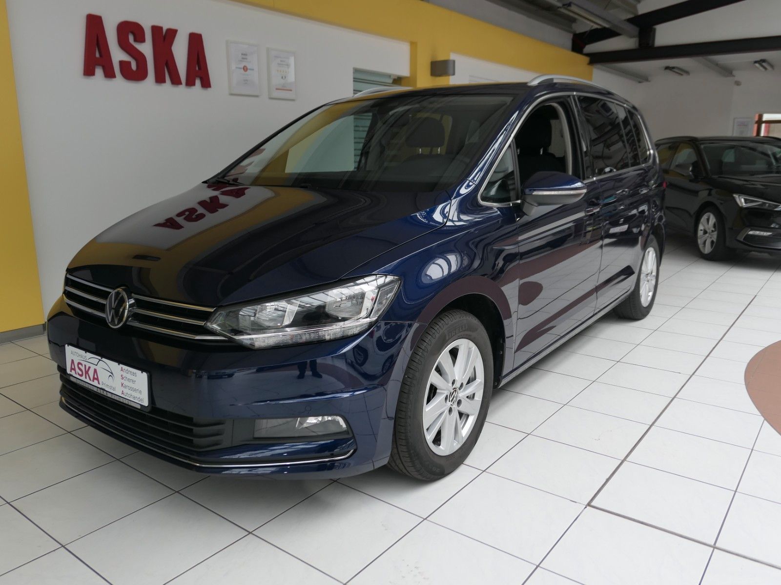 Volkswagen Touran Highline 1.5 TSI*Navi*LM*Panoramad*ACC*LM