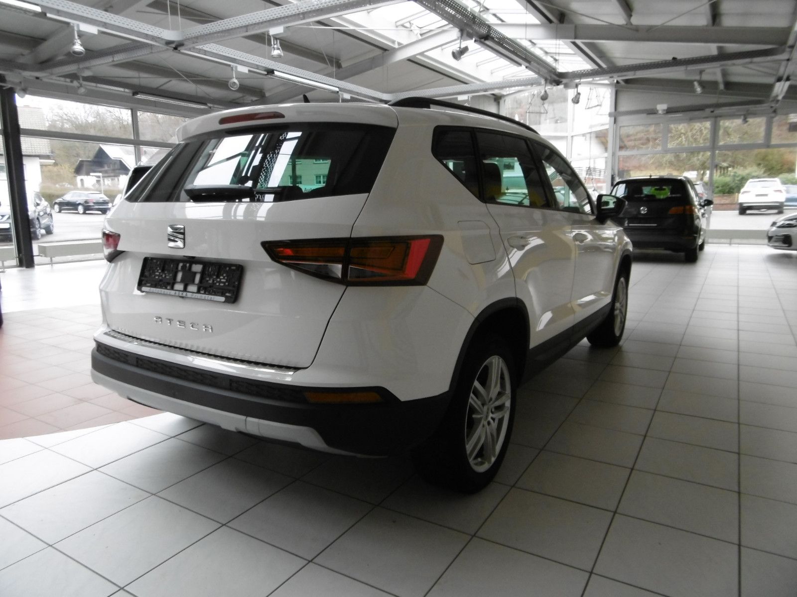 Fahrzeugabbildung SEAT Ateca Style LM * NAVI*  BeatsAudio Soundsy*