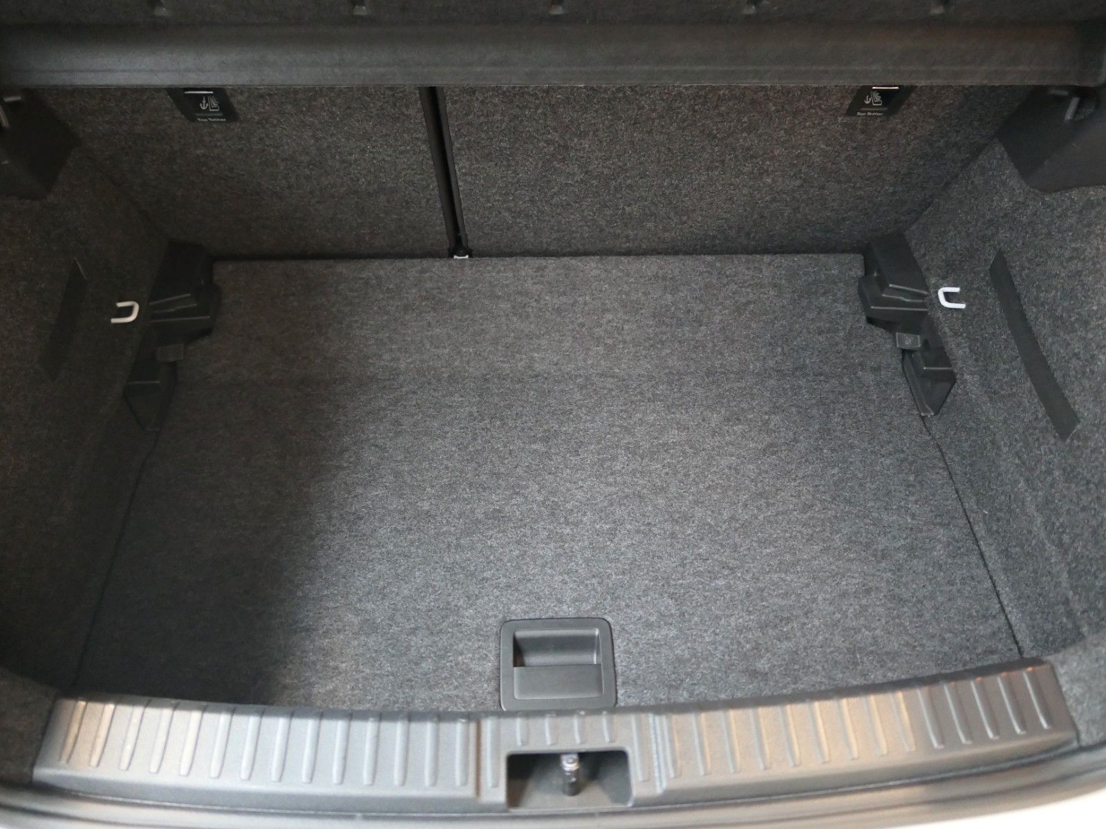 Fahrzeugabbildung SEAT Ibiza FR-Line*Navi*LM*dig.Cockpit*Rückfahrkamera