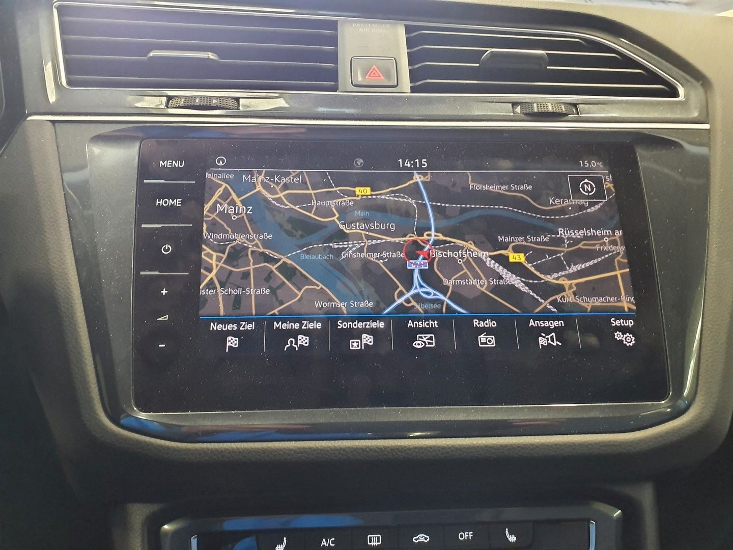 Fahrzeugabbildung Volkswagen Tiguan 2.0 TDI DSG*Navi + AppConnect*ACC*Alarm*