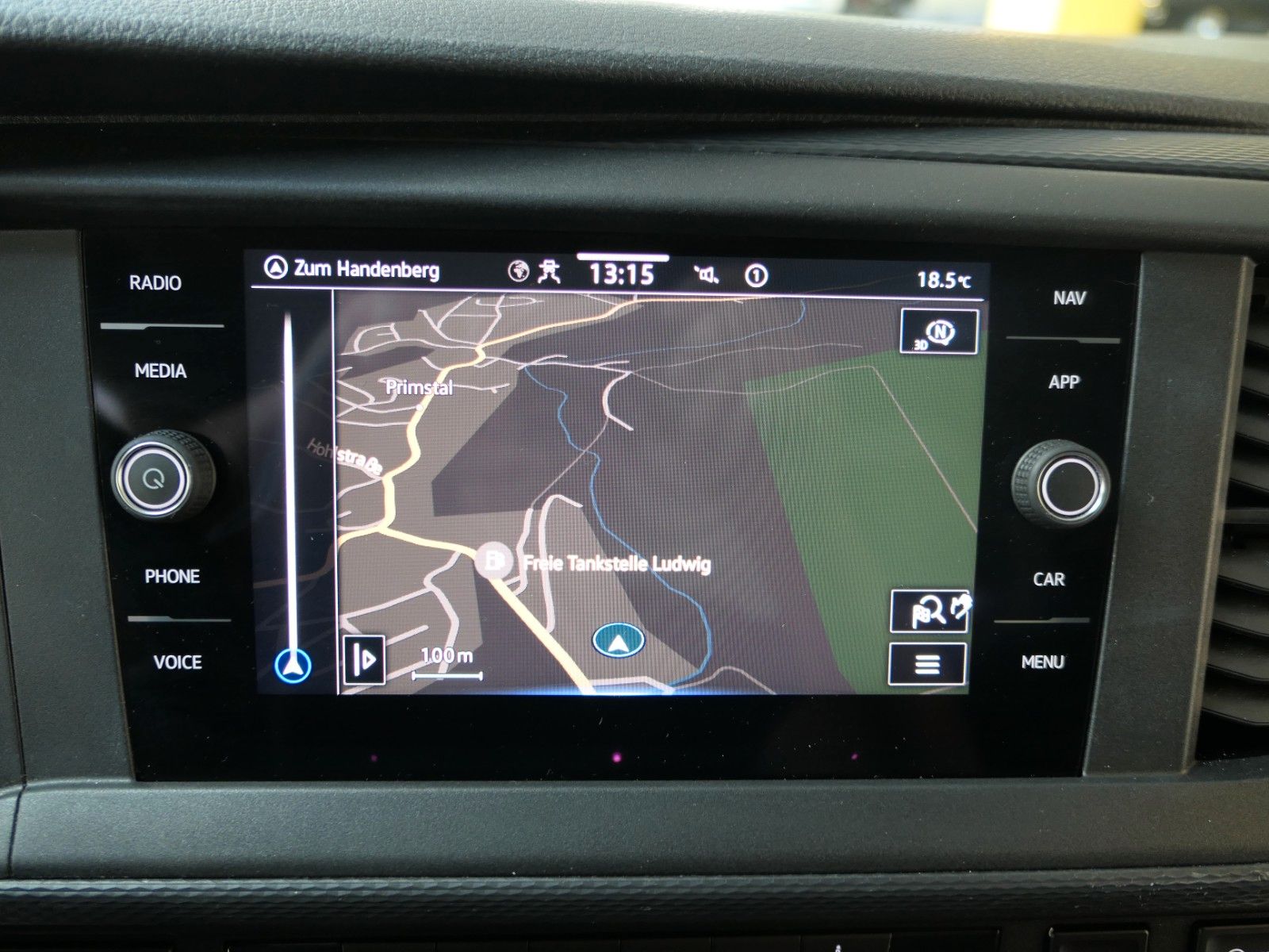 Fahrzeugabbildung Volkswagen T6.1 Kasten 2.0 TDI*Navi+AppConn.*Heckflügeltür*