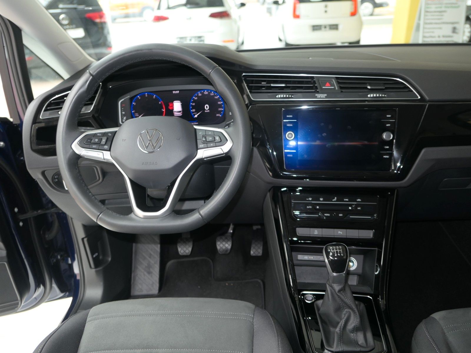 Fahrzeugabbildung Volkswagen Touran Highline 1.5 TSI*Navi*LM*ACC*LM*Panoramad