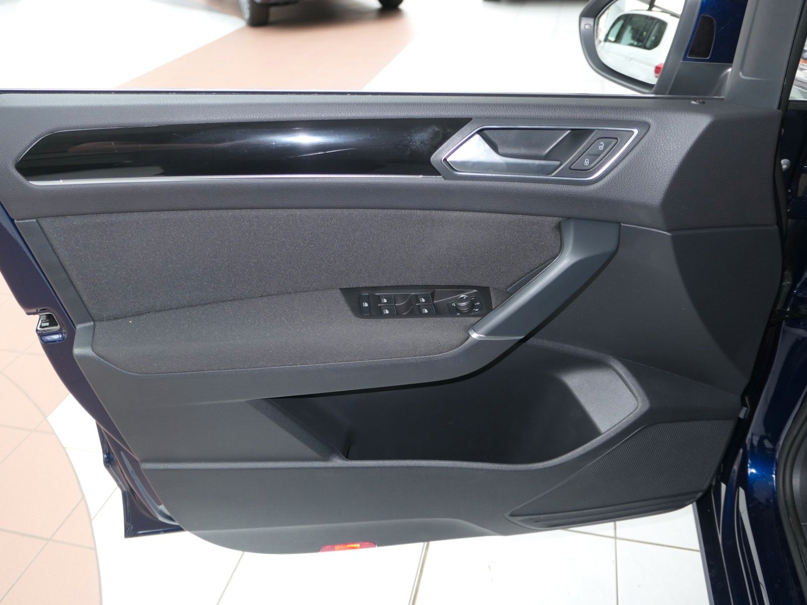 Fahrzeugabbildung Volkswagen Touran Highline 1.5 TSI*Navi*LM*ACC*LM*Panoramad