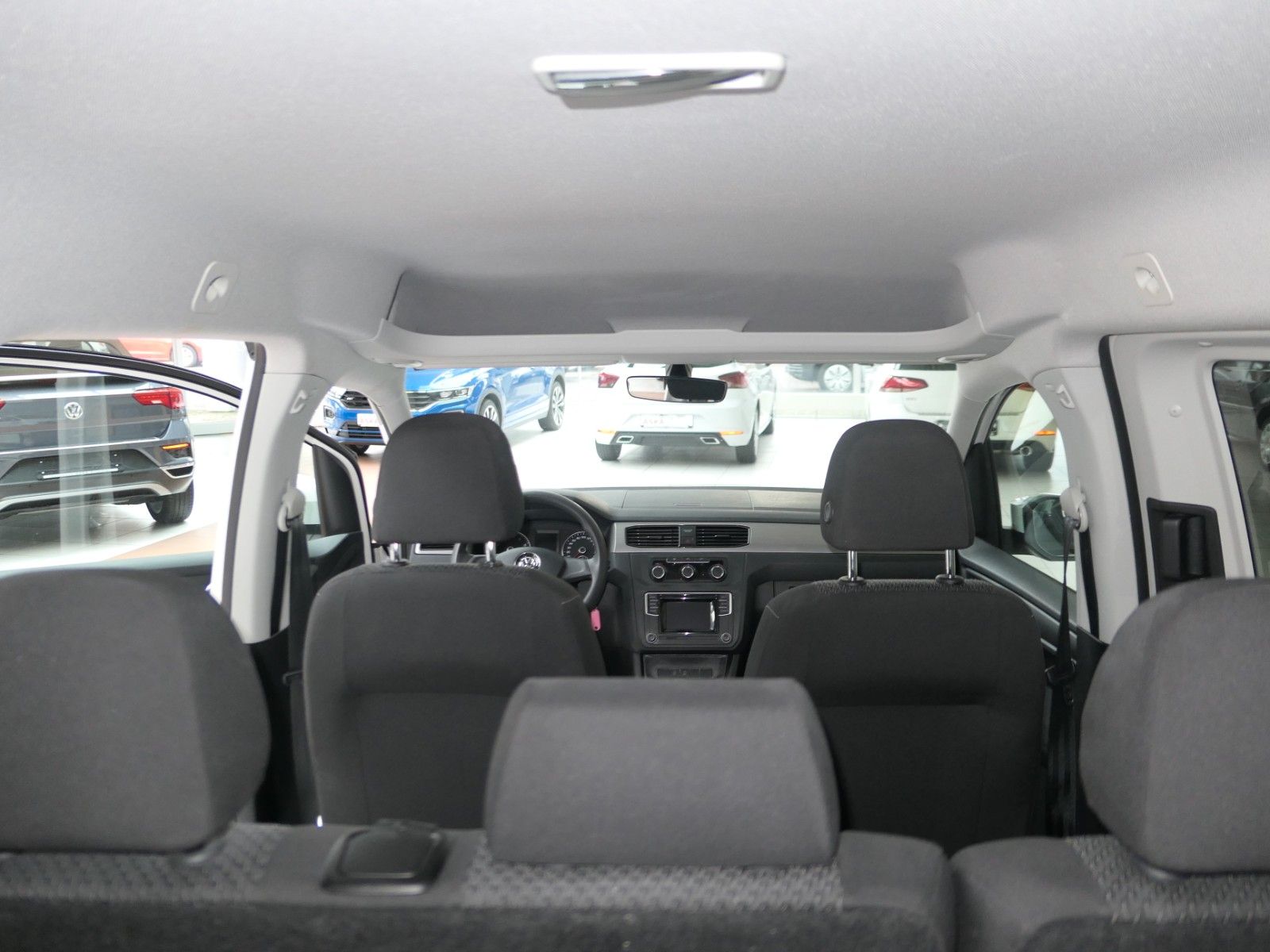 Fahrzeugabbildung Volkswagen Caddy 5 Sitze Bluetooth Klima Tempomat HU neu