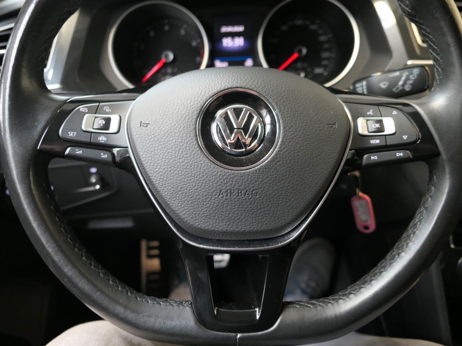 Fahrzeugabbildung Volkswagen Tiguan 1.5 TSI  Mod2019*ACC*NAVI*LM*AHK*