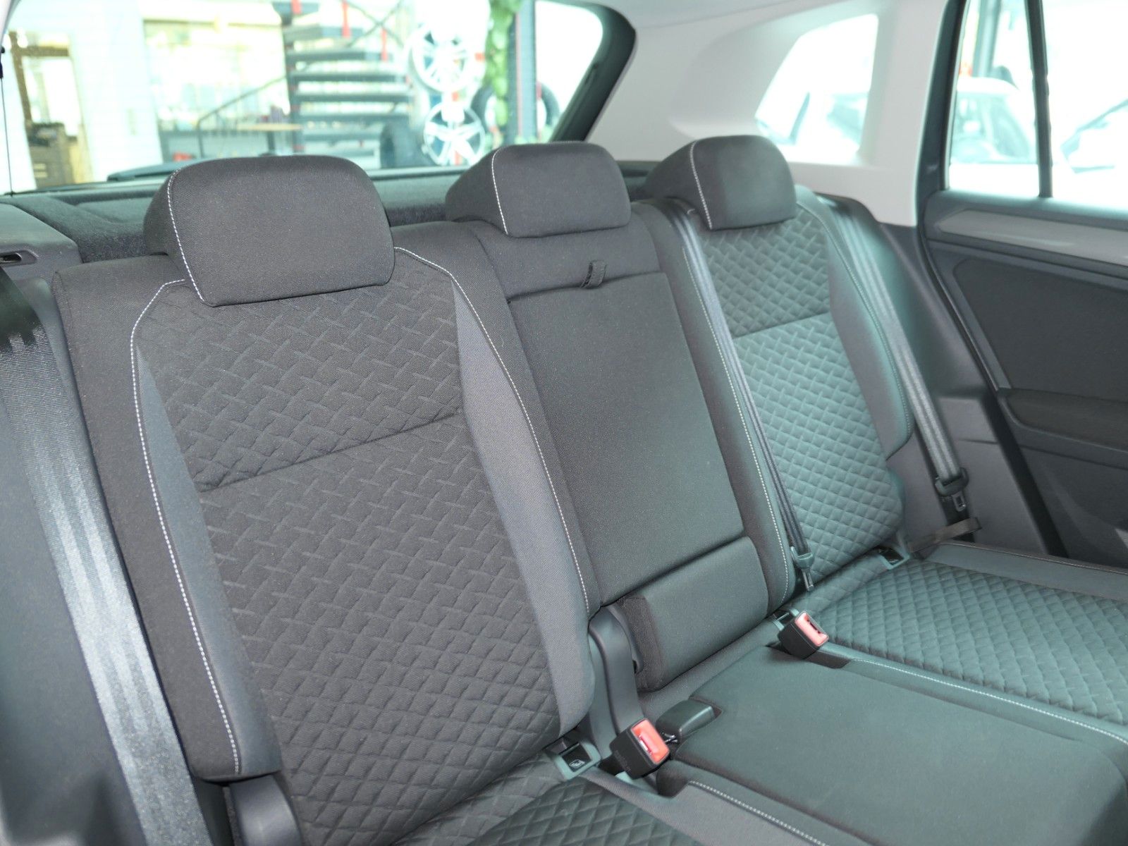 Fahrzeugabbildung Volkswagen Tiguan 1.5 TSI  Mod2019*ACC*NAVI*LM*AHK*