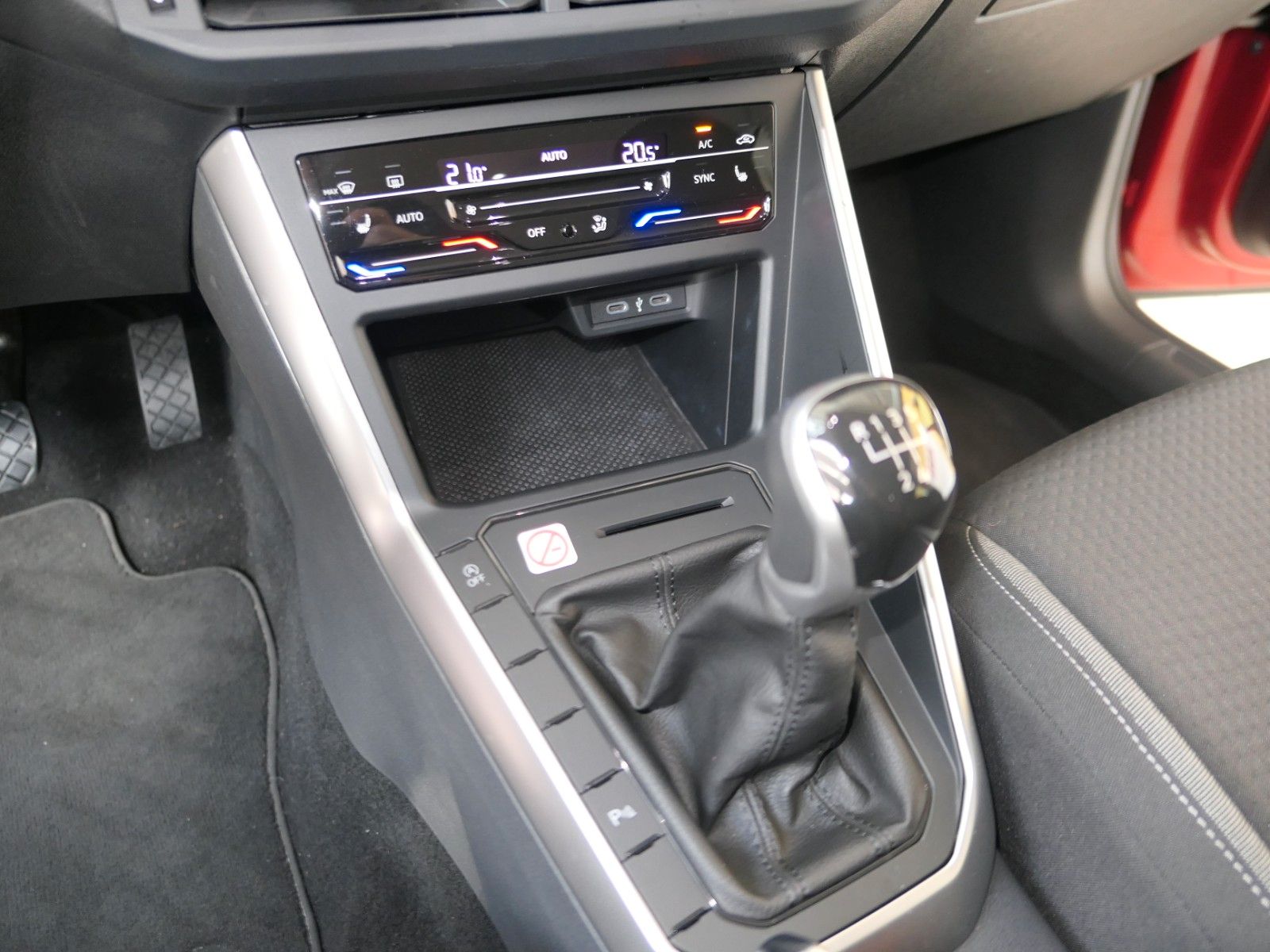 Fahrzeugabbildung Volkswagen Taigo LM*Navi incl. Streaming+AppConnect