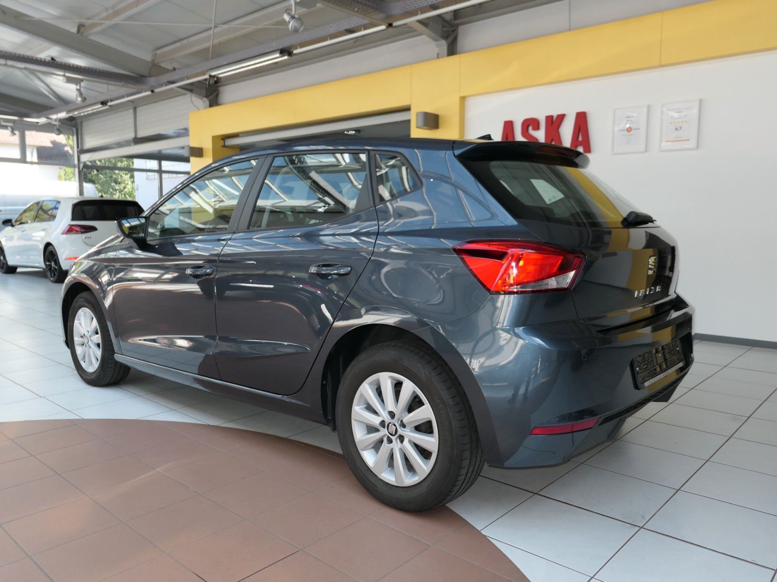 Fahrzeugabbildung SEAT Ibiza Style LM*SHZ*AppConnect* gepflegt