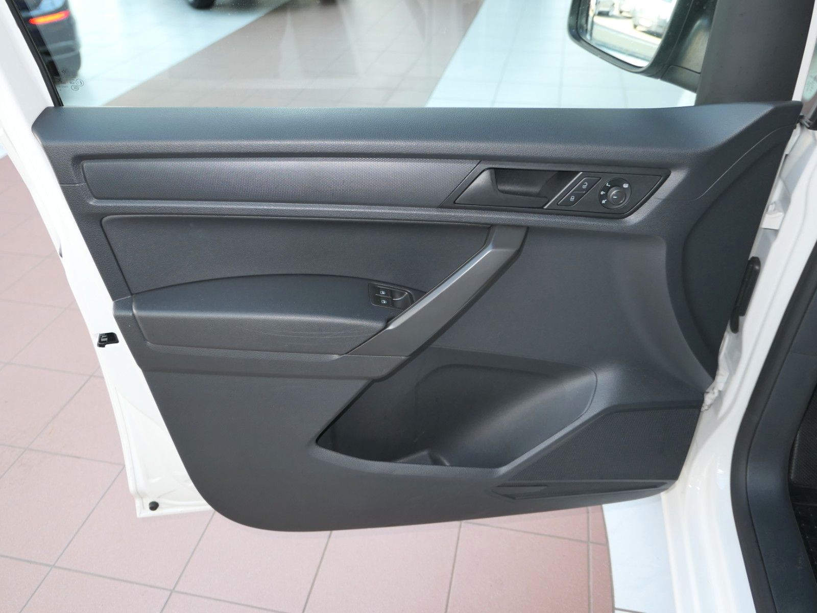 Fahrzeugabbildung Volkswagen Caddy Kasten TSI BMT*SHZ*el.FH*PDC*TOP Zustan