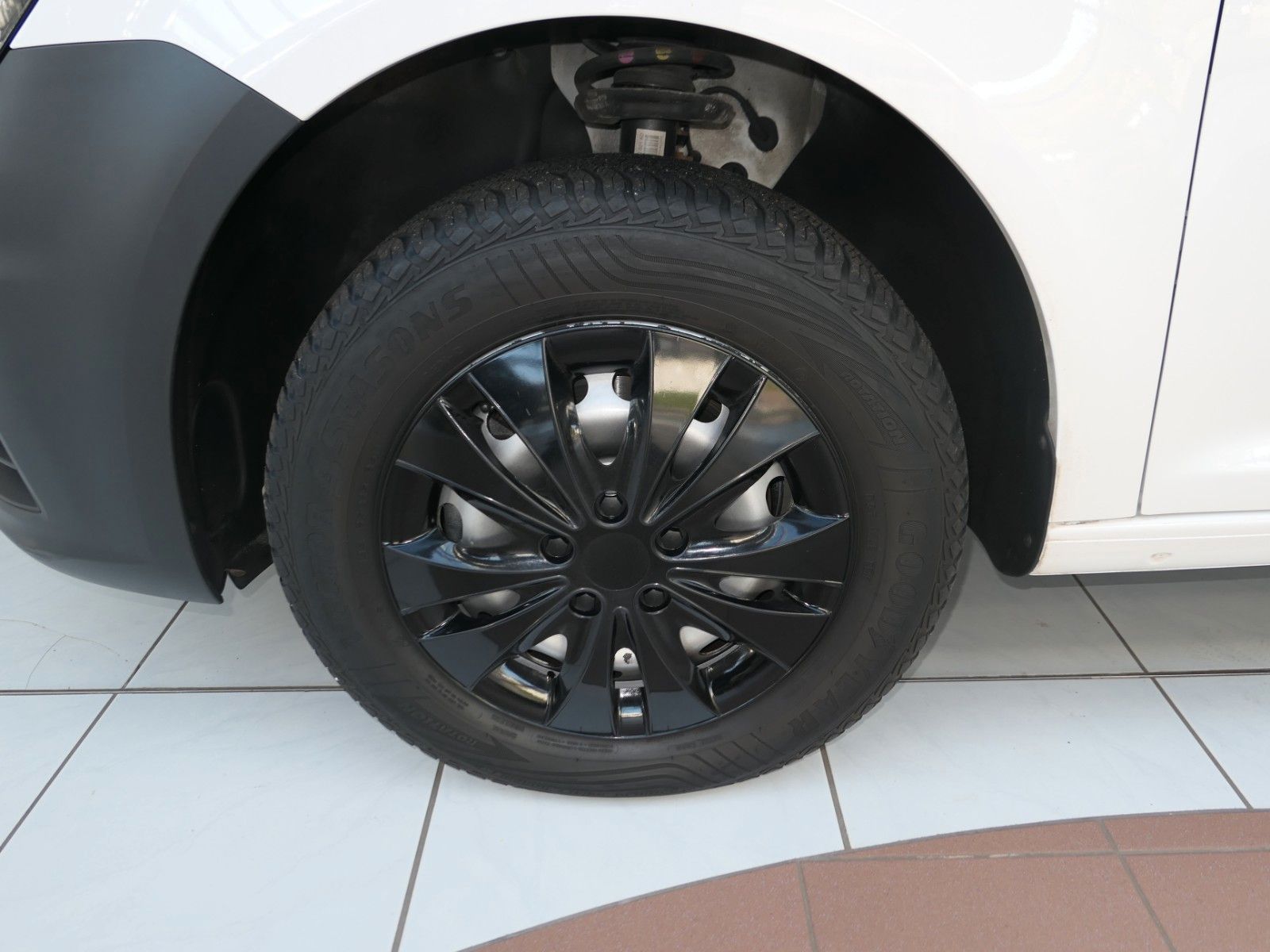 Fahrzeugabbildung Volkswagen Caddy Kasten TSI BMT*SHZ*el.FH*PDC*TOP Zustan