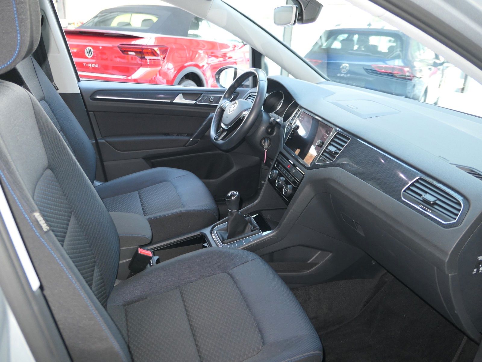 Fahrzeugabbildung Volkswagen Golf Sportsvan VII TSI*NAVI*APPCon*LM*SHZ*HU neu