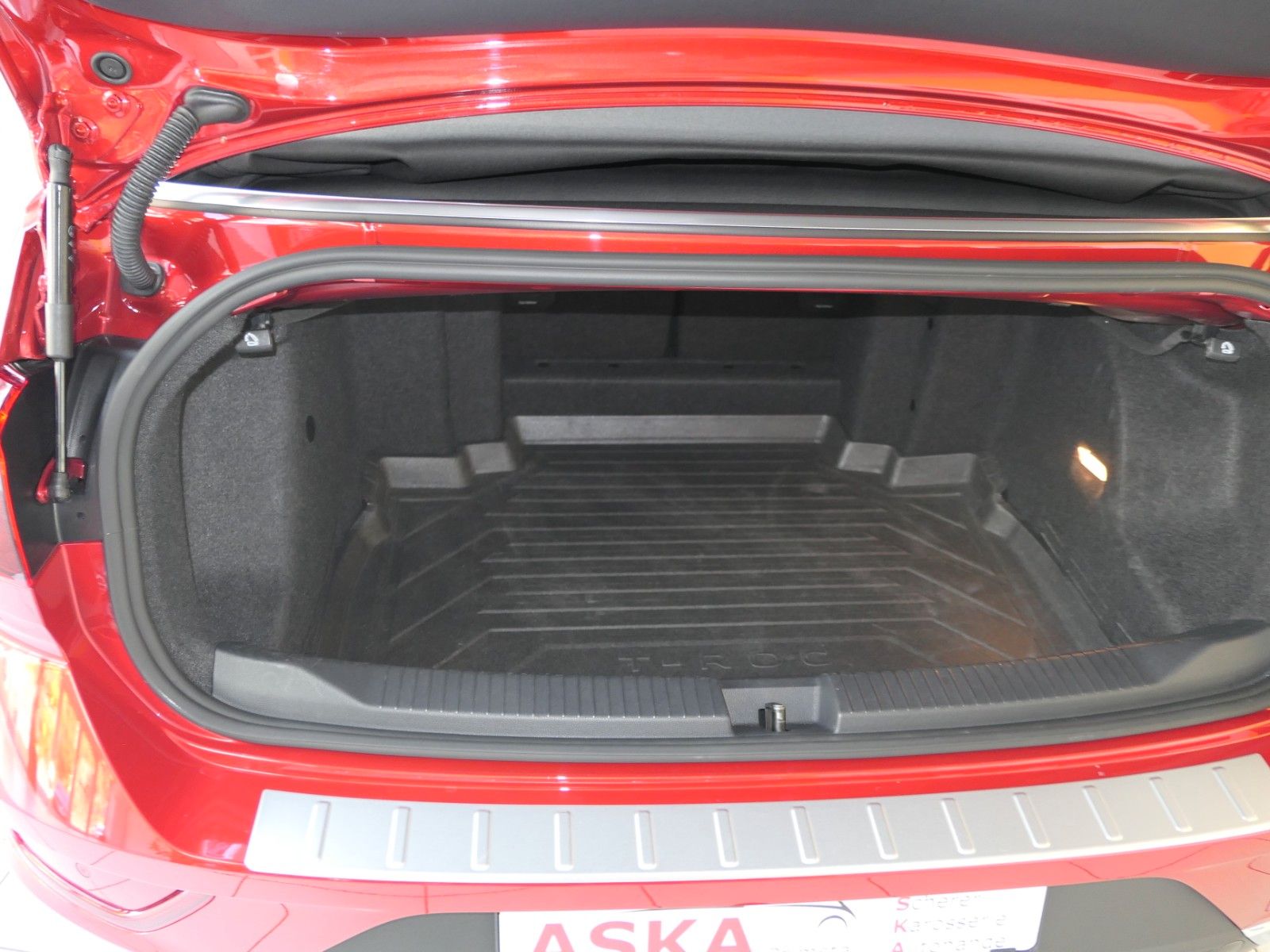 Fahrzeugabbildung Volkswagen T-Roc Cabrio 1.5 TSI*NAVI*LM*RFK*HU neu* TOP