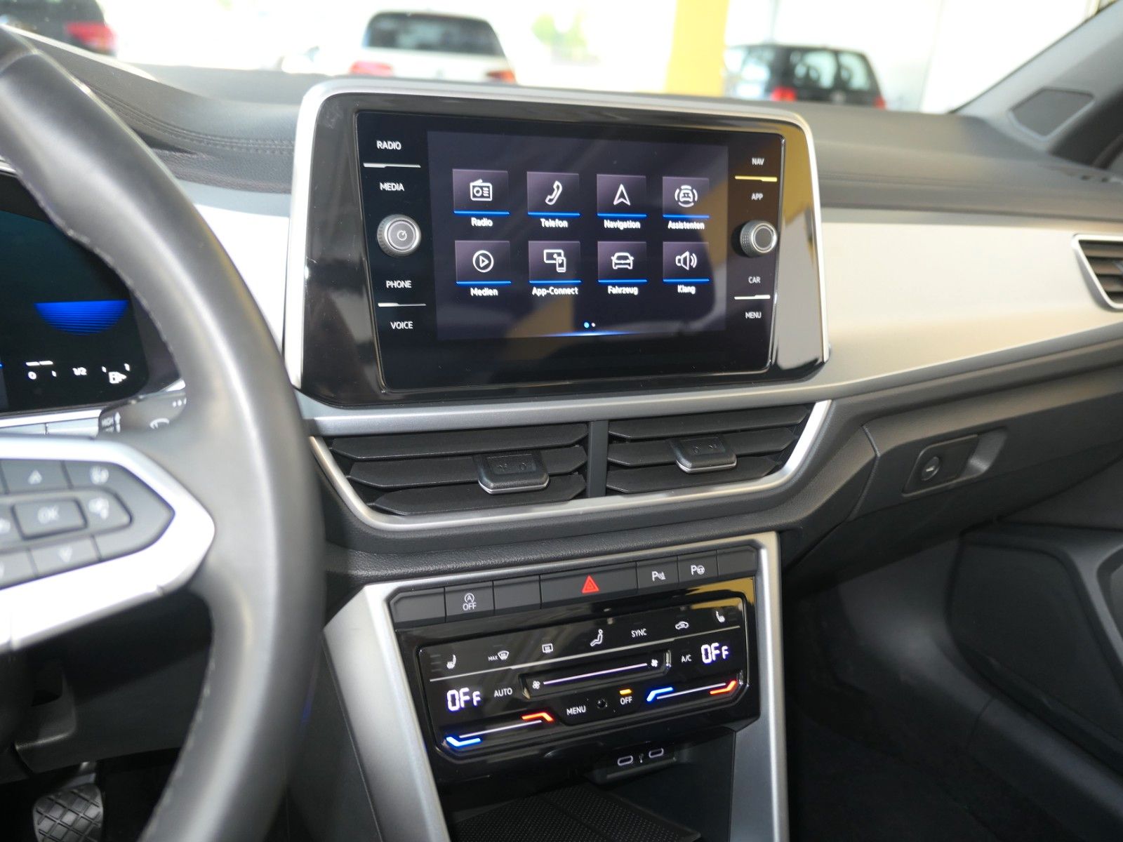 Fahrzeugabbildung Volkswagen T-Roc Cabrio 1.5 TSI*NAVI*LM*RFK*HU neu* TOP