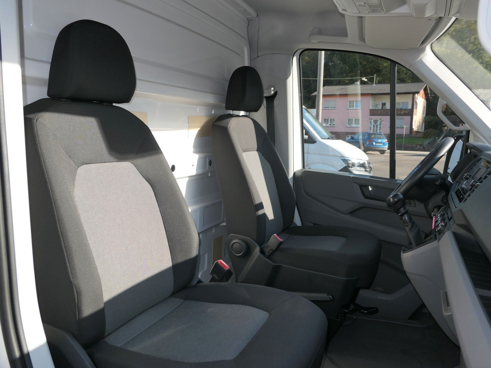 Fahrzeugabbildung Volkswagen Crafter 35 Pritsche 35 mittellang FWD