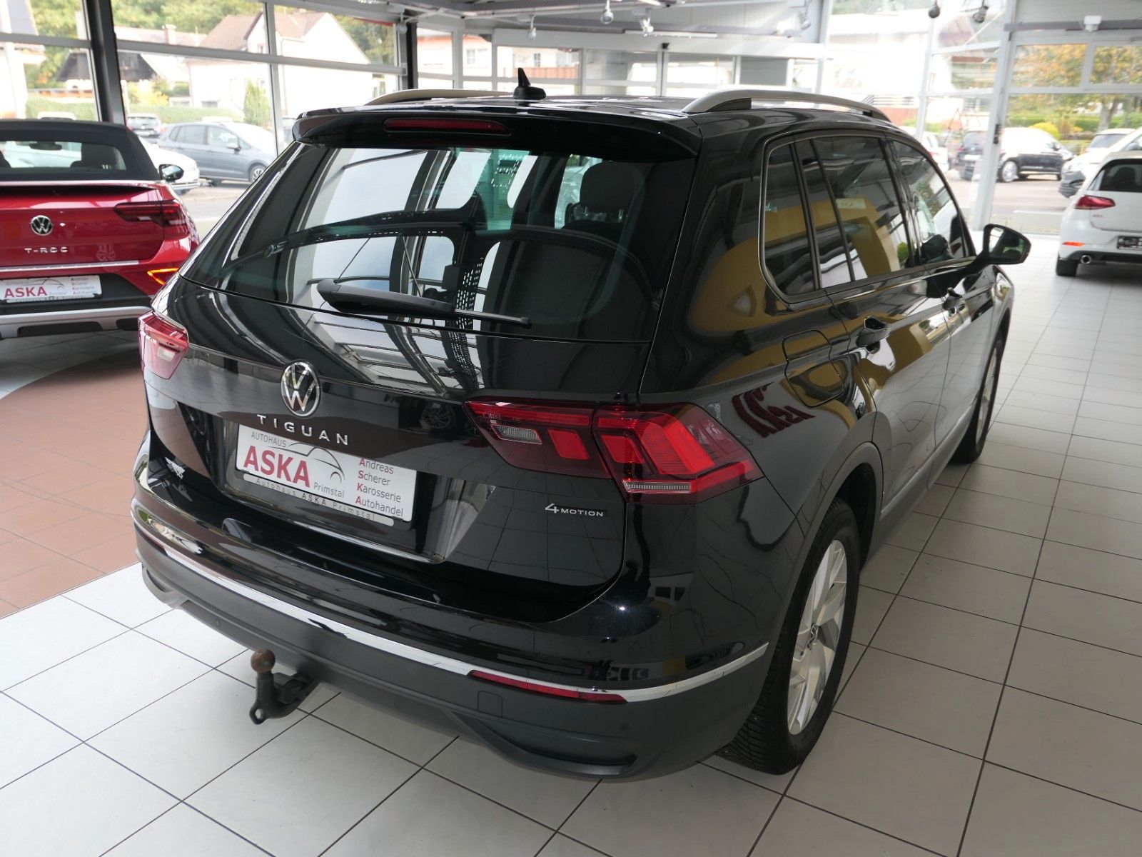 Fahrzeugabbildung Volkswagen Tiguan 2,0 TDI DSG 4Motion "Life"