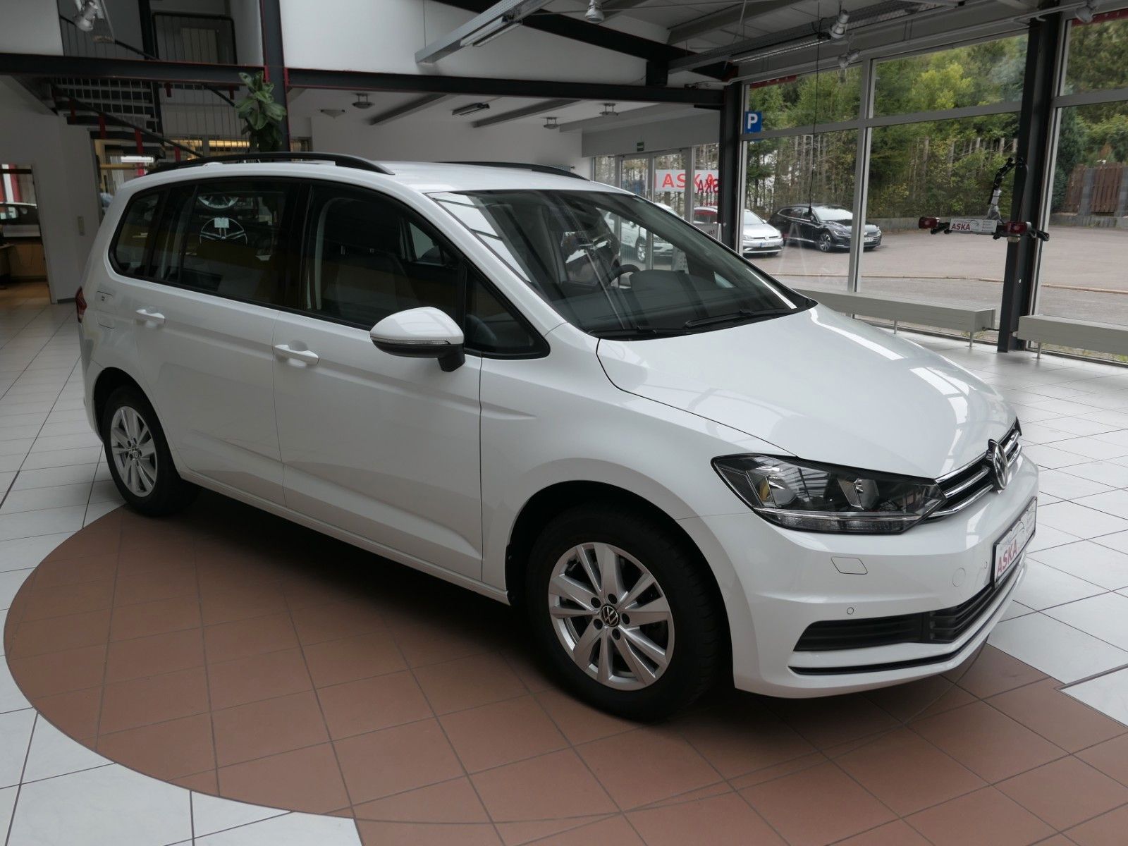 Volkswagen Touran 1.5 TSI Navi*PDC*ACC*LM*uvm