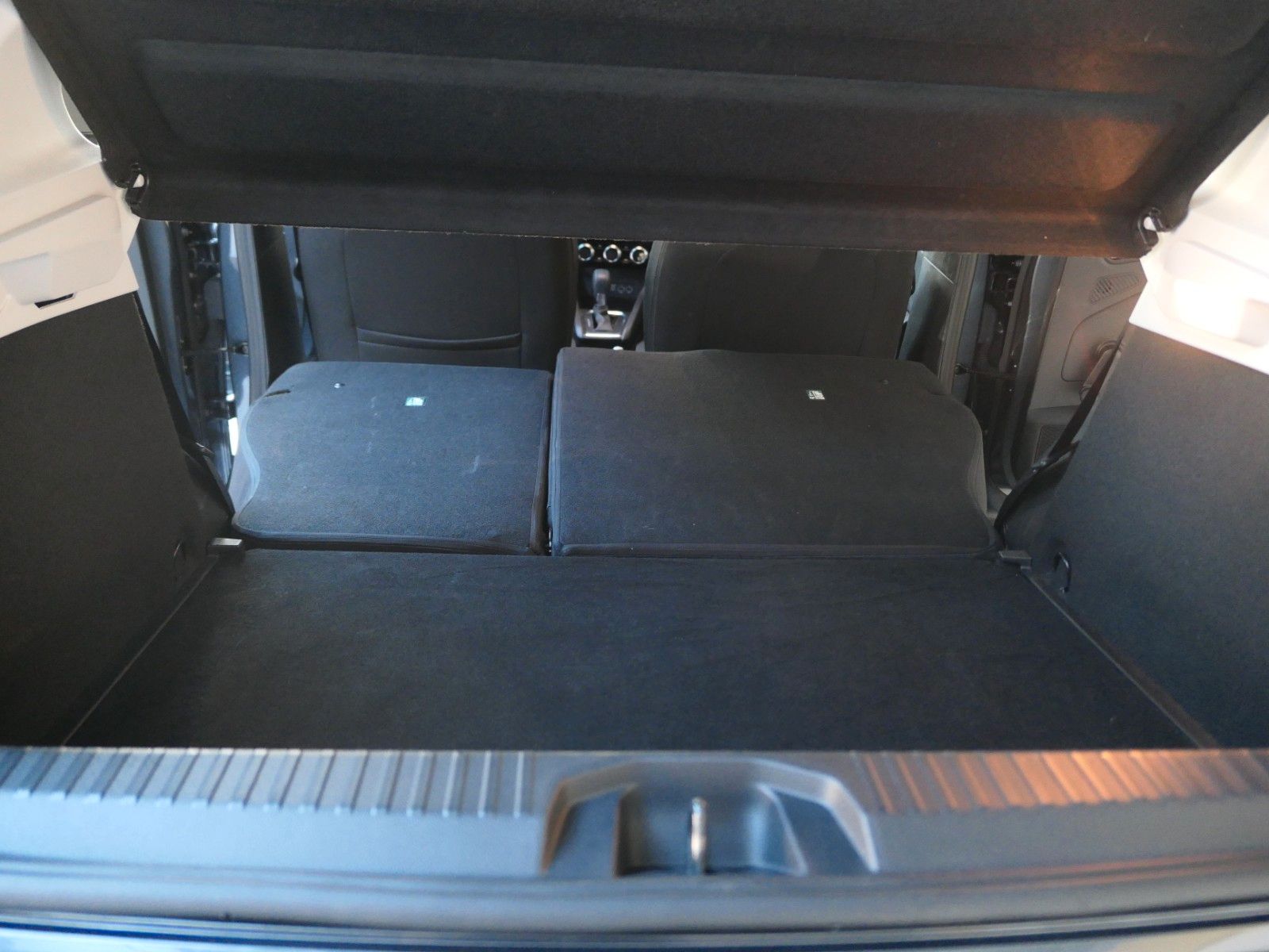 Fahrzeugabbildung Renault Clio V Zen *Automatik*Navi*SHZ*LM* wie neu