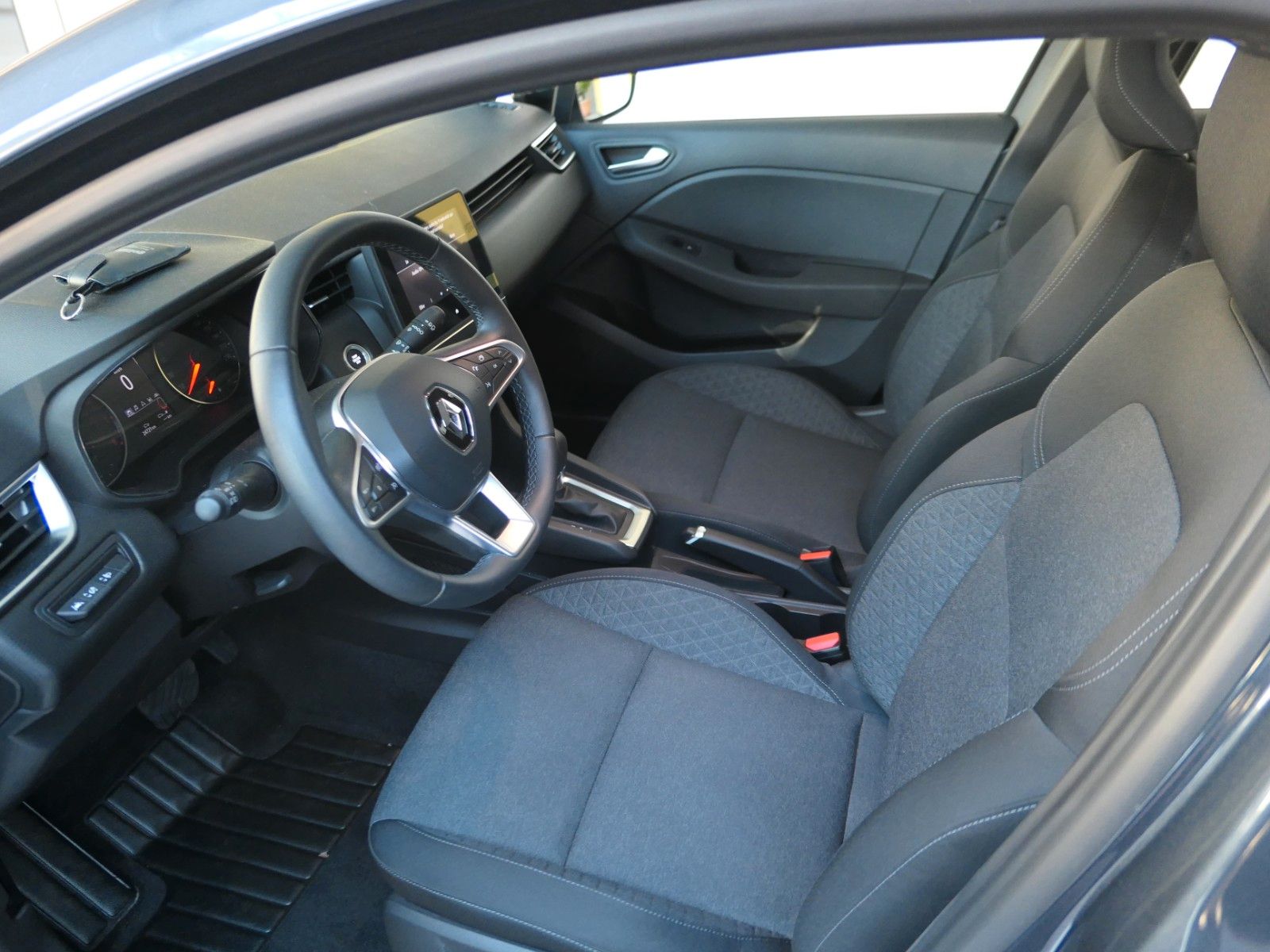 Fahrzeugabbildung Renault Clio V Zen *Automatik*Navi*SHZ*LM* wie neu