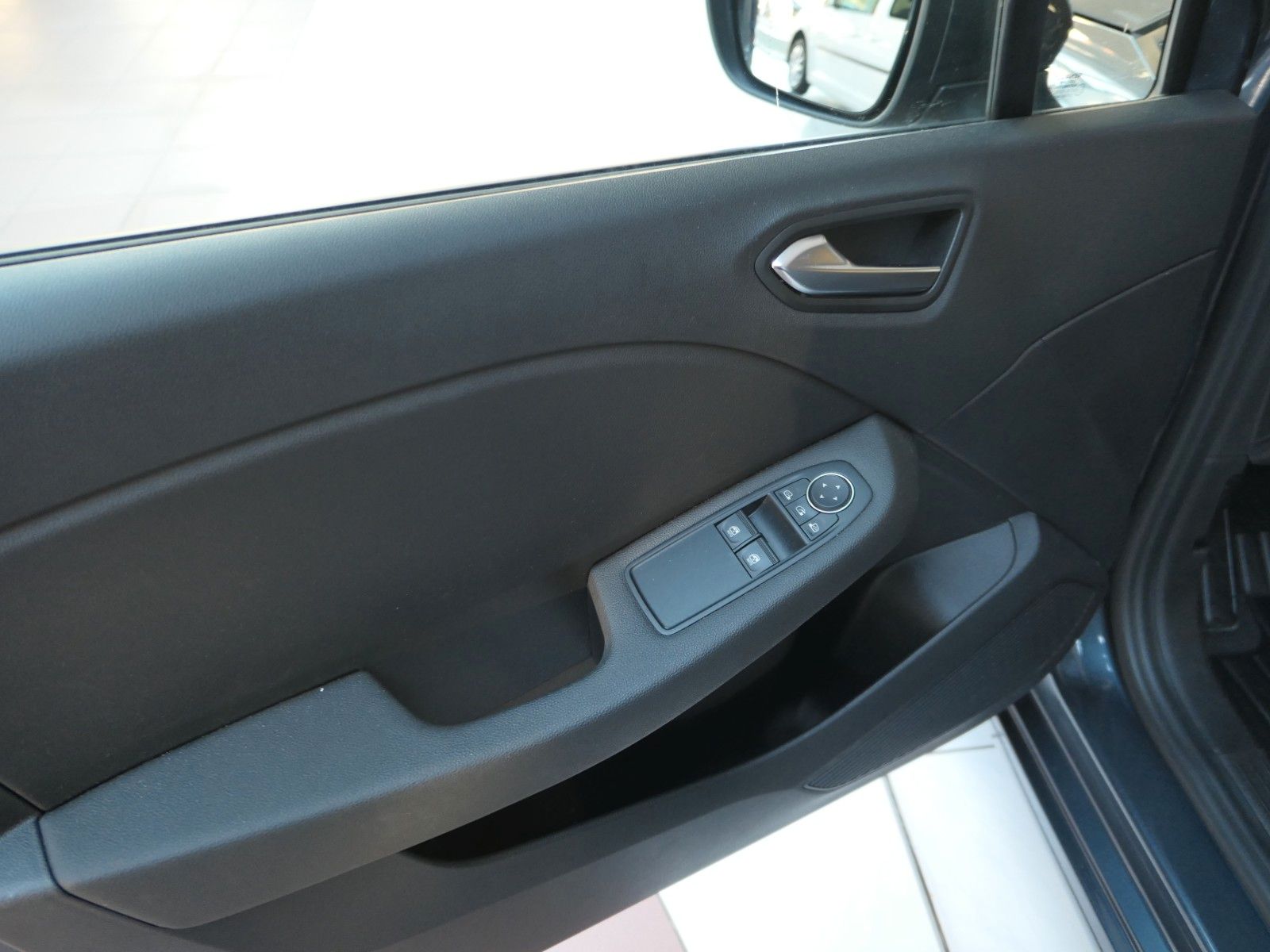 Fahrzeugabbildung Renault Clio V Zen *Automatik*Navi*SHZ*LM* wie neu