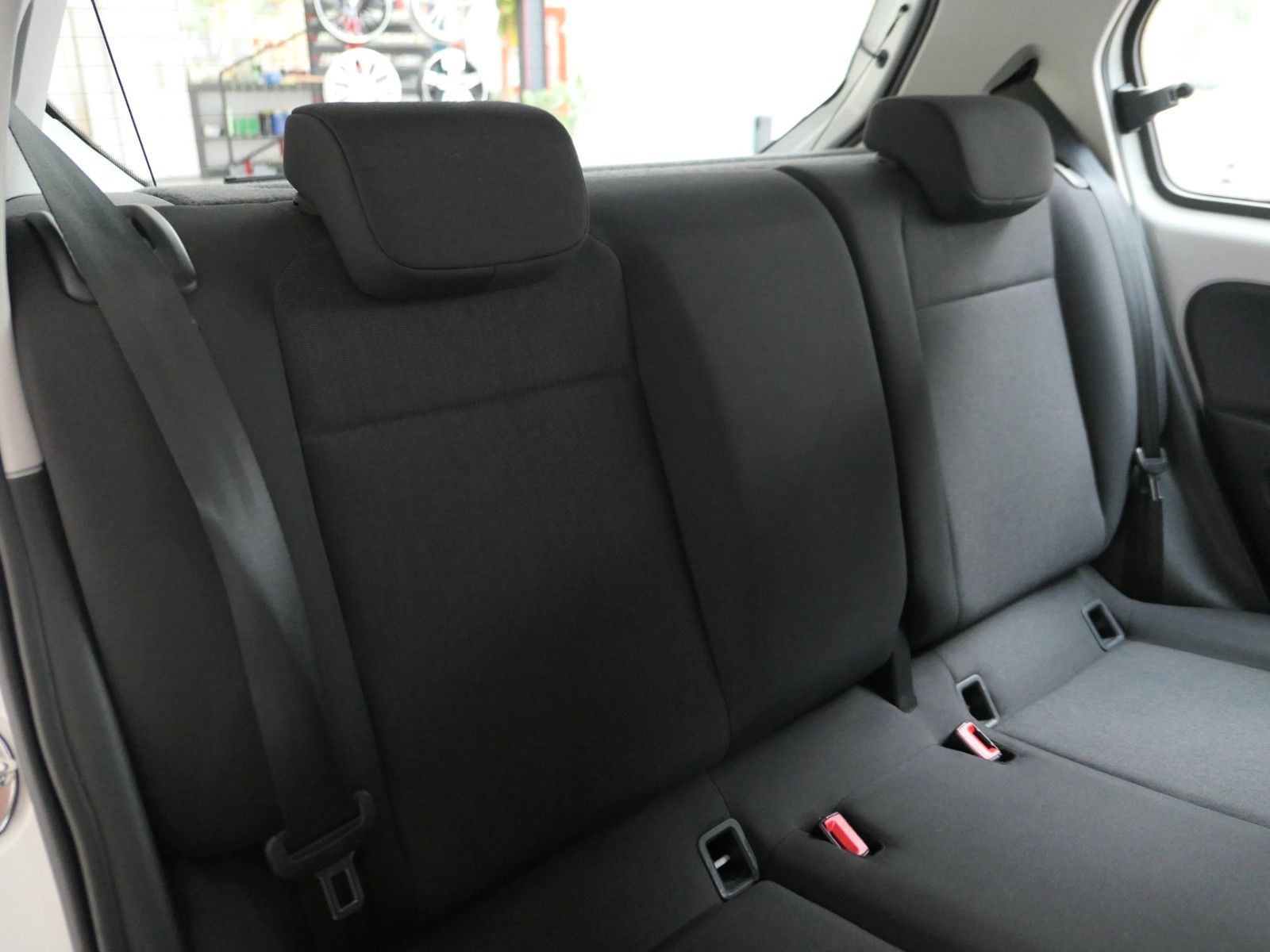 Fahrzeugabbildung Volkswagen up! move up RFK*4Türen*Bluetooth*Klima*Tempomat