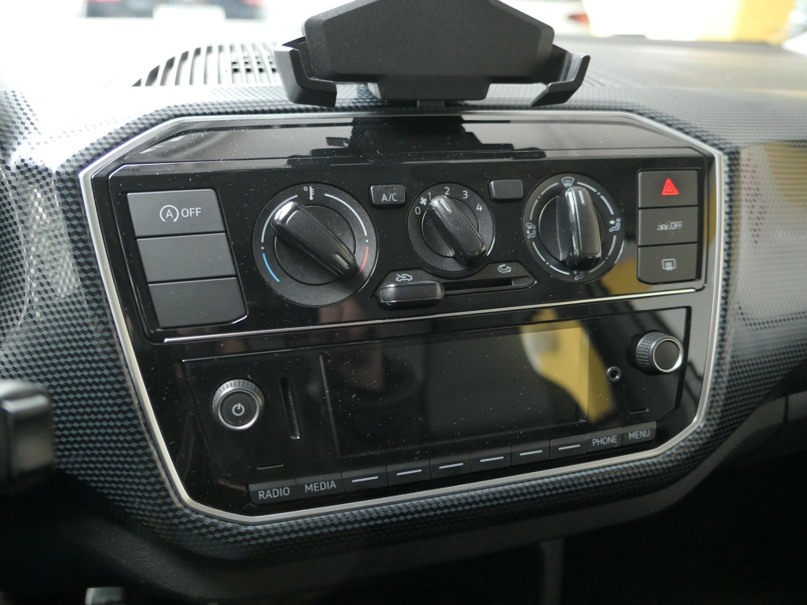 Fahrzeugabbildung Volkswagen up! move up RFK*4Türen*Bluetooth*Klima*Tempomat