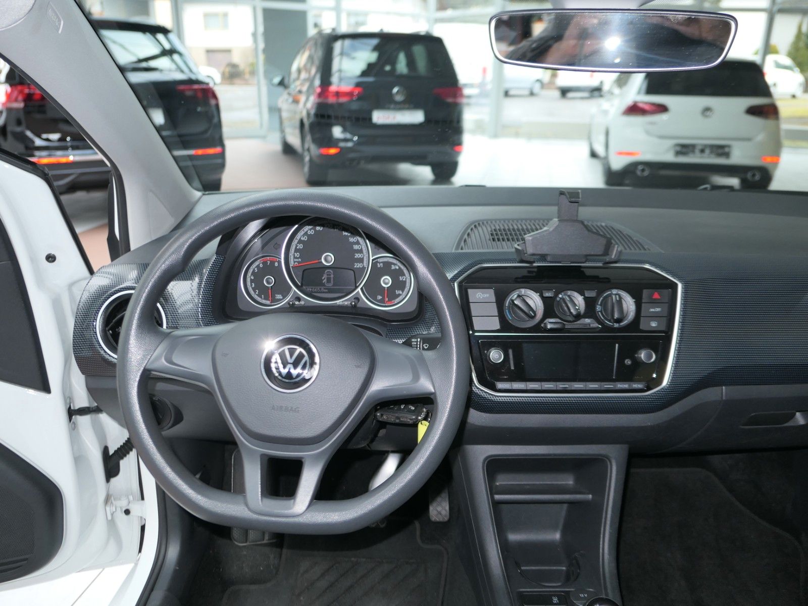 Fahrzeugabbildung Volkswagen up! move up RFK*4Türen*Bluetooth*Klima*Tempomat