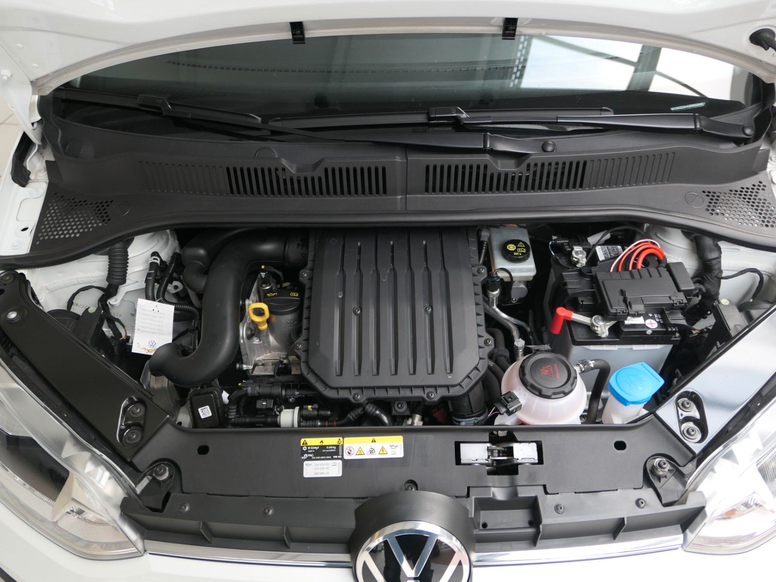 Fahrzeugabbildung Volkswagen up! move up RFK*4Türen*Bluetooth*Klima*Tempomat