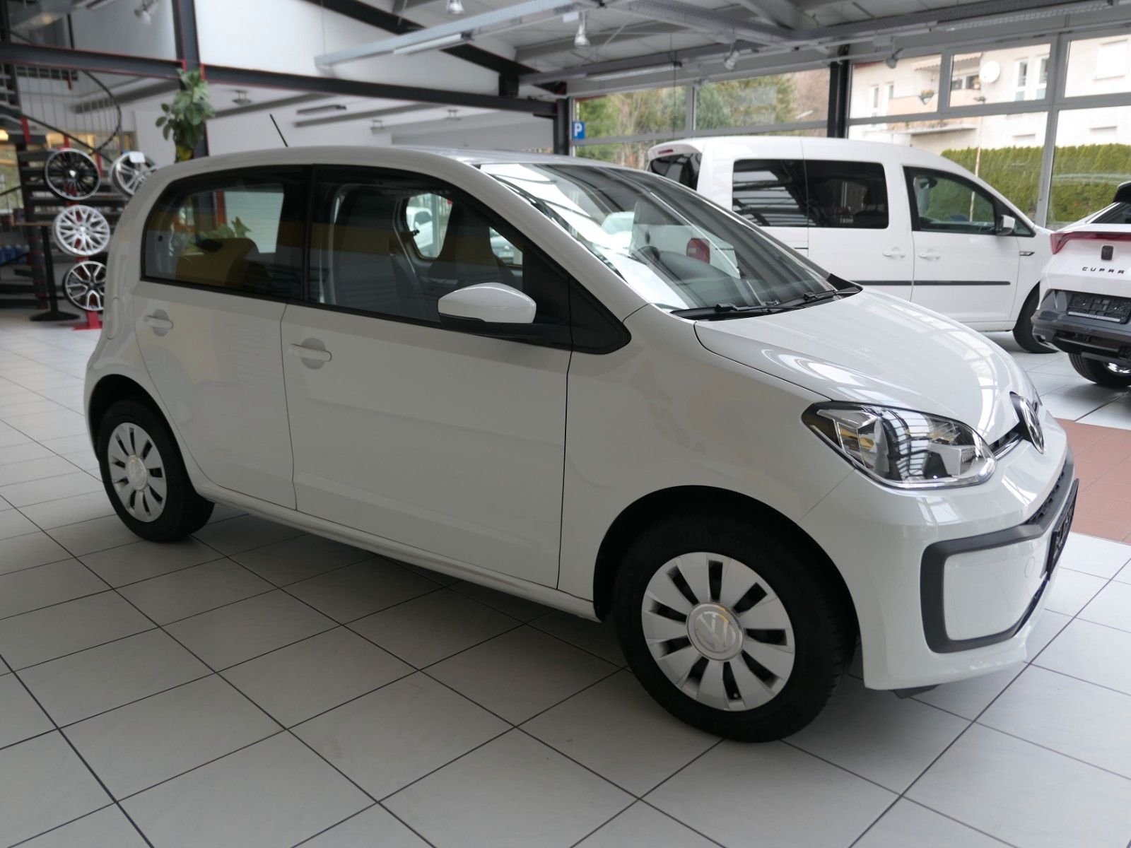 Fahrzeugabbildung Volkswagen up! move up RFK*4Türen*Bluetooth*Klima*Tempomat