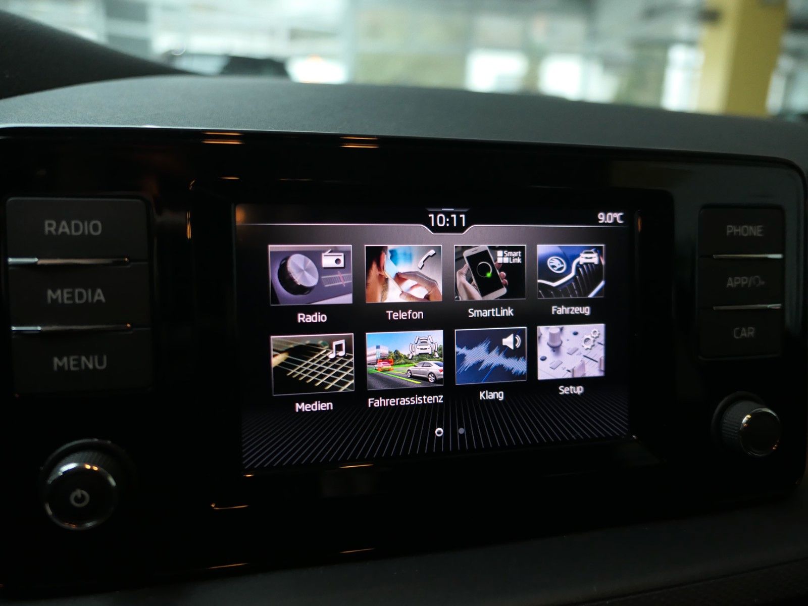 Fahrzeugabbildung SKODA Scala TSI*SmartLink*PDC*SHZ*Bluetooth*Kombi-Lim.