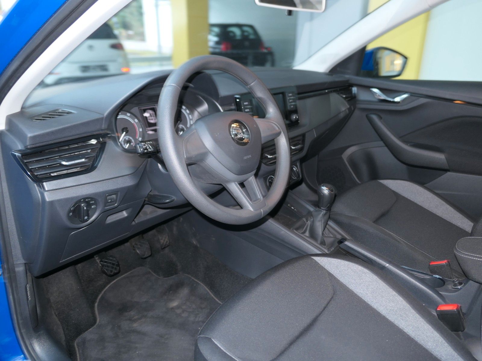 Fahrzeugabbildung SKODA Scala TSI*SmartLink*PDC*SHZ*Bluetooth*Kombi-Lim.