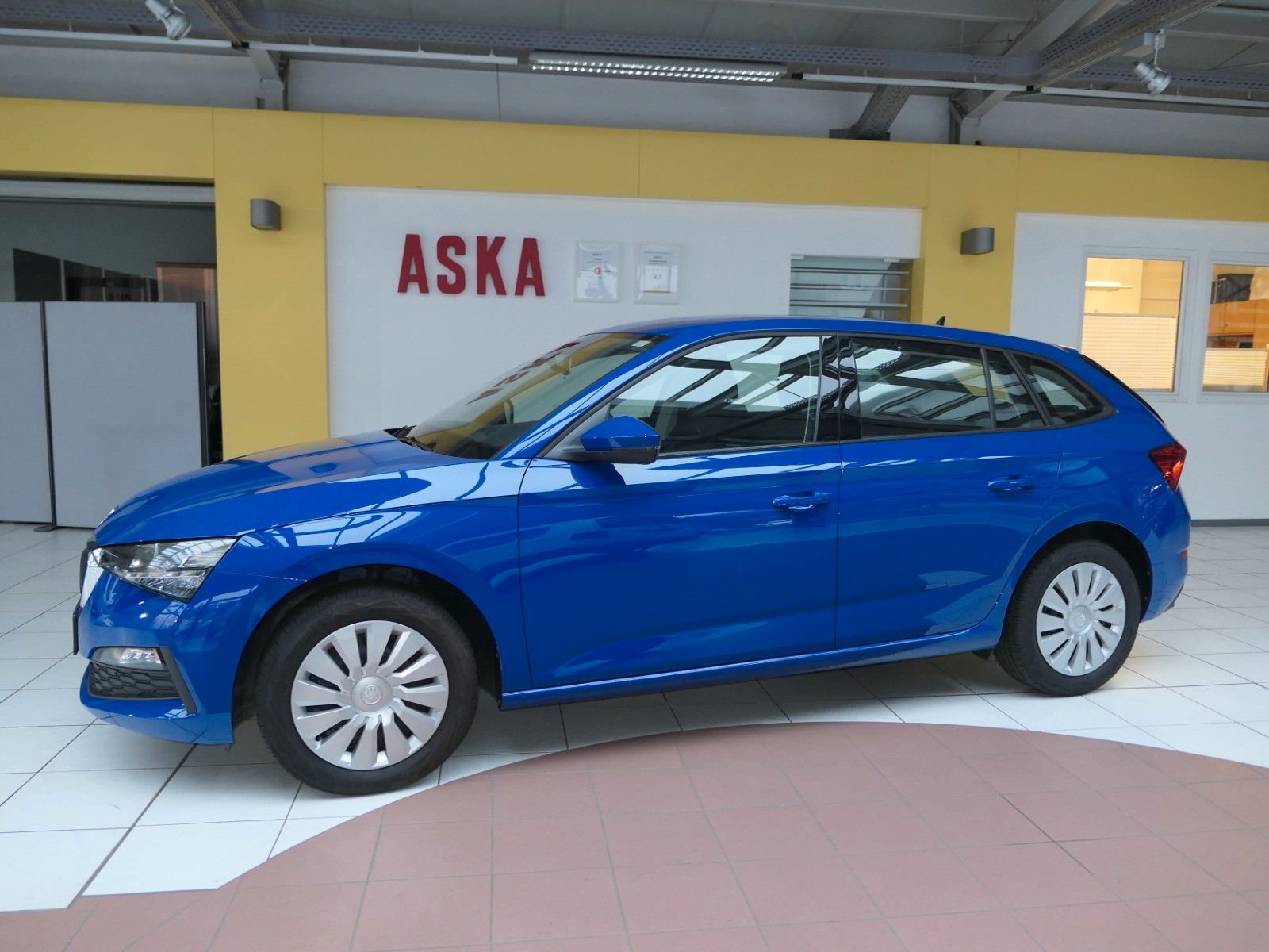 Fahrzeugabbildung SKODA Scala TSI*SmartLink*PDC*SHZ*Bluetooth*Kombi-Lim.