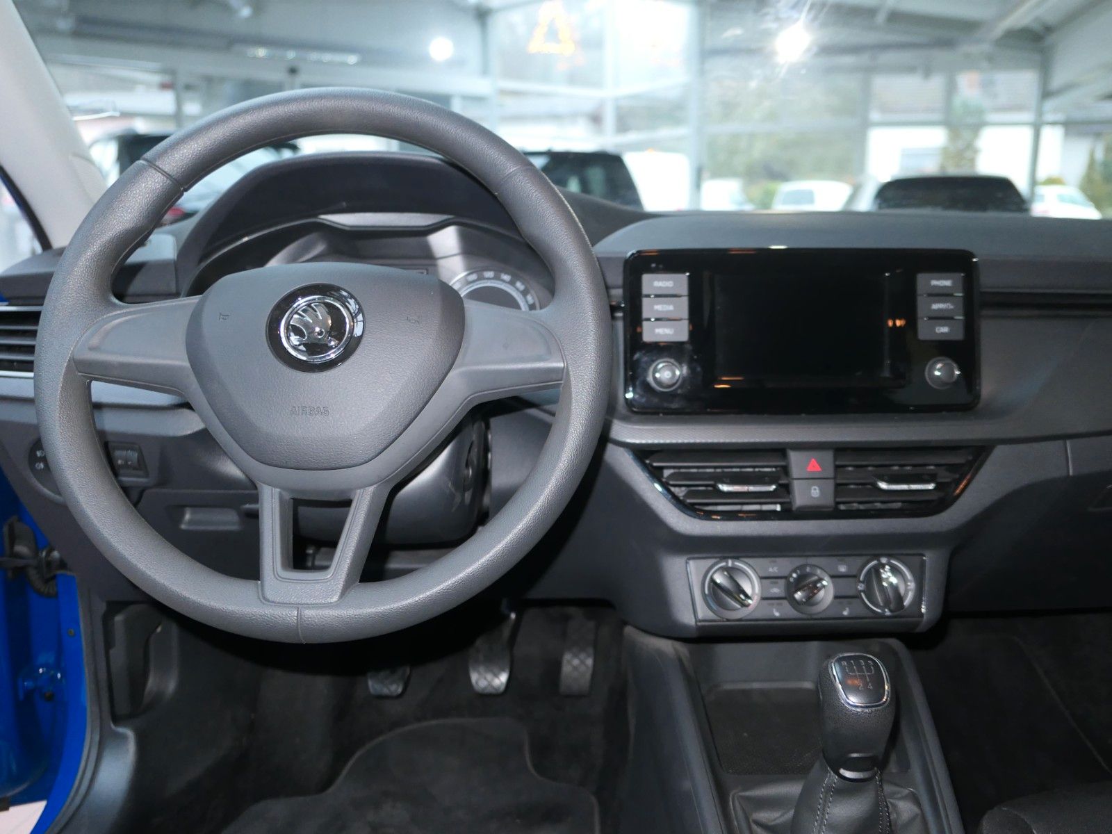 Fahrzeugabbildung SKODA Scala TSI*SmartLink*PDC*SHZ*Bluetooth*Kombi-Lim.