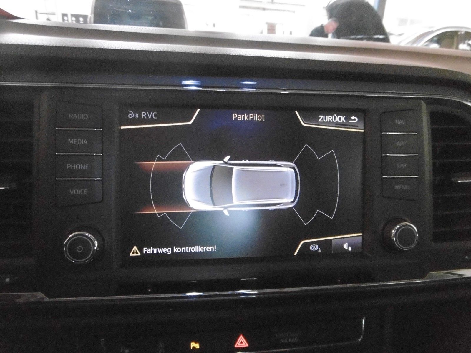 Fahrzeugabbildung SEAT Ateca Style *LM*Navi*Parkassist*Rückfahrkam.