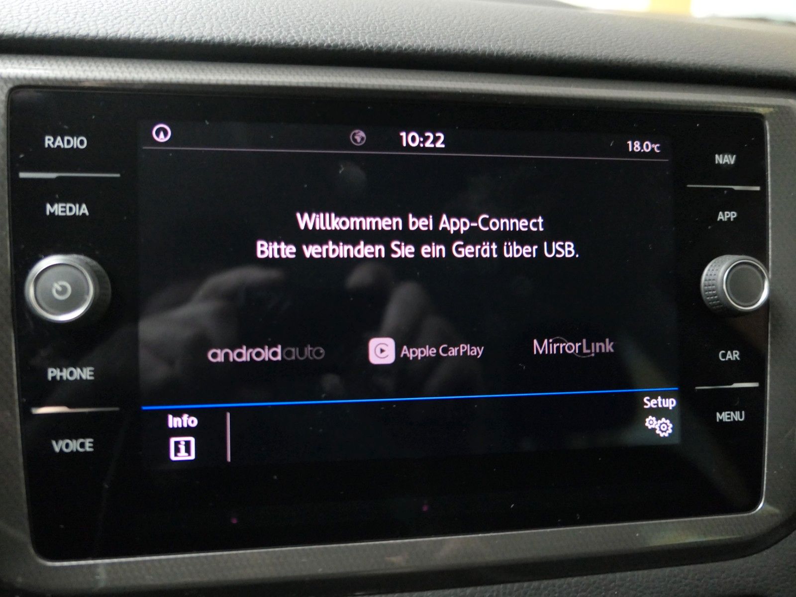 Fahrzeugabbildung Volkswagen Golf 7 Sportsvan  LM*DSG*NAVI+AppConnect*