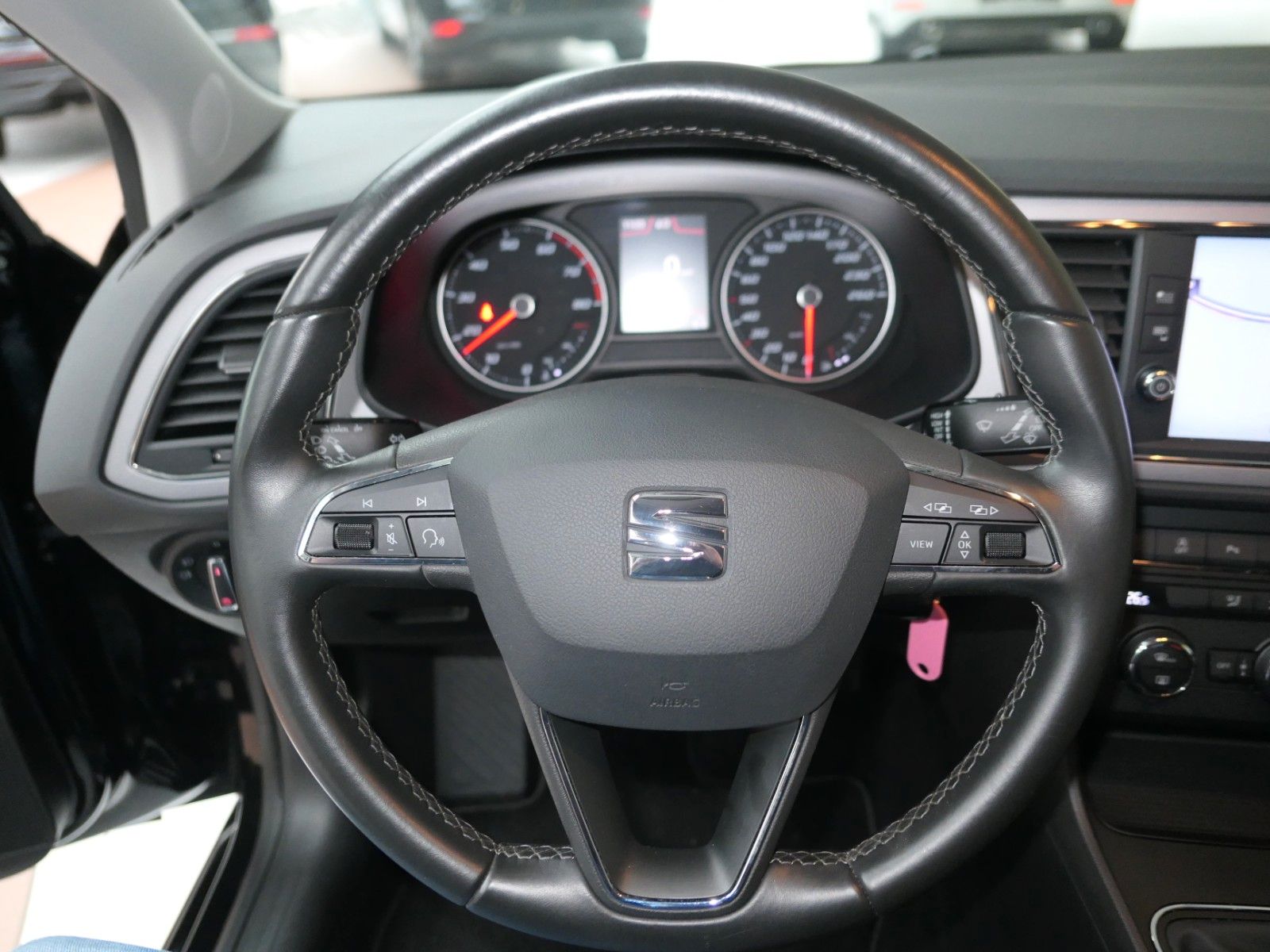 Fahrzeugabbildung SEAT Leon Navi*PDC*LM*DAB*GRA*Sportlenkrad
