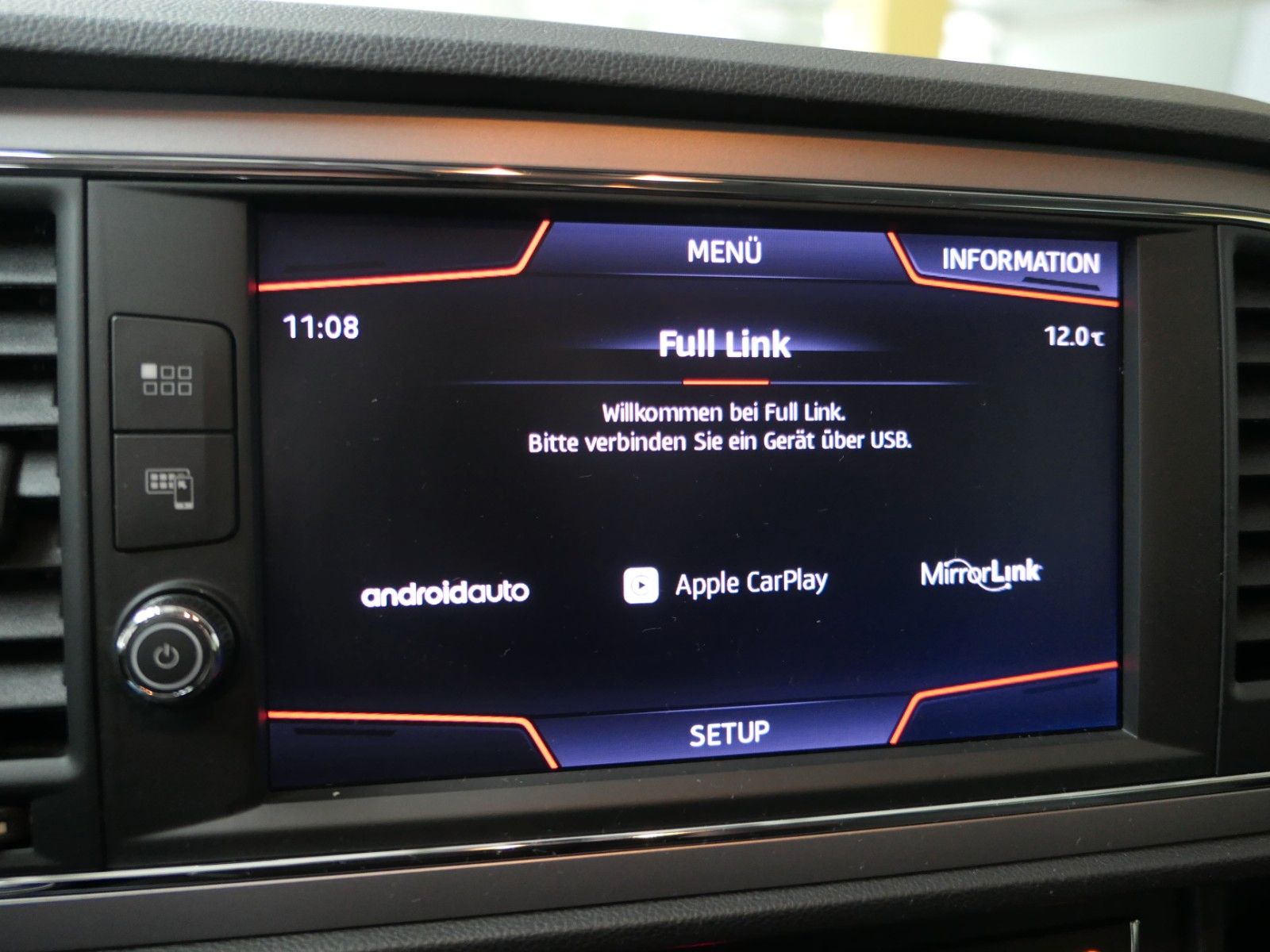 Fahrzeugabbildung SEAT Leon Navi*PDC*LM*DAB*GRA*Sportlenkrad