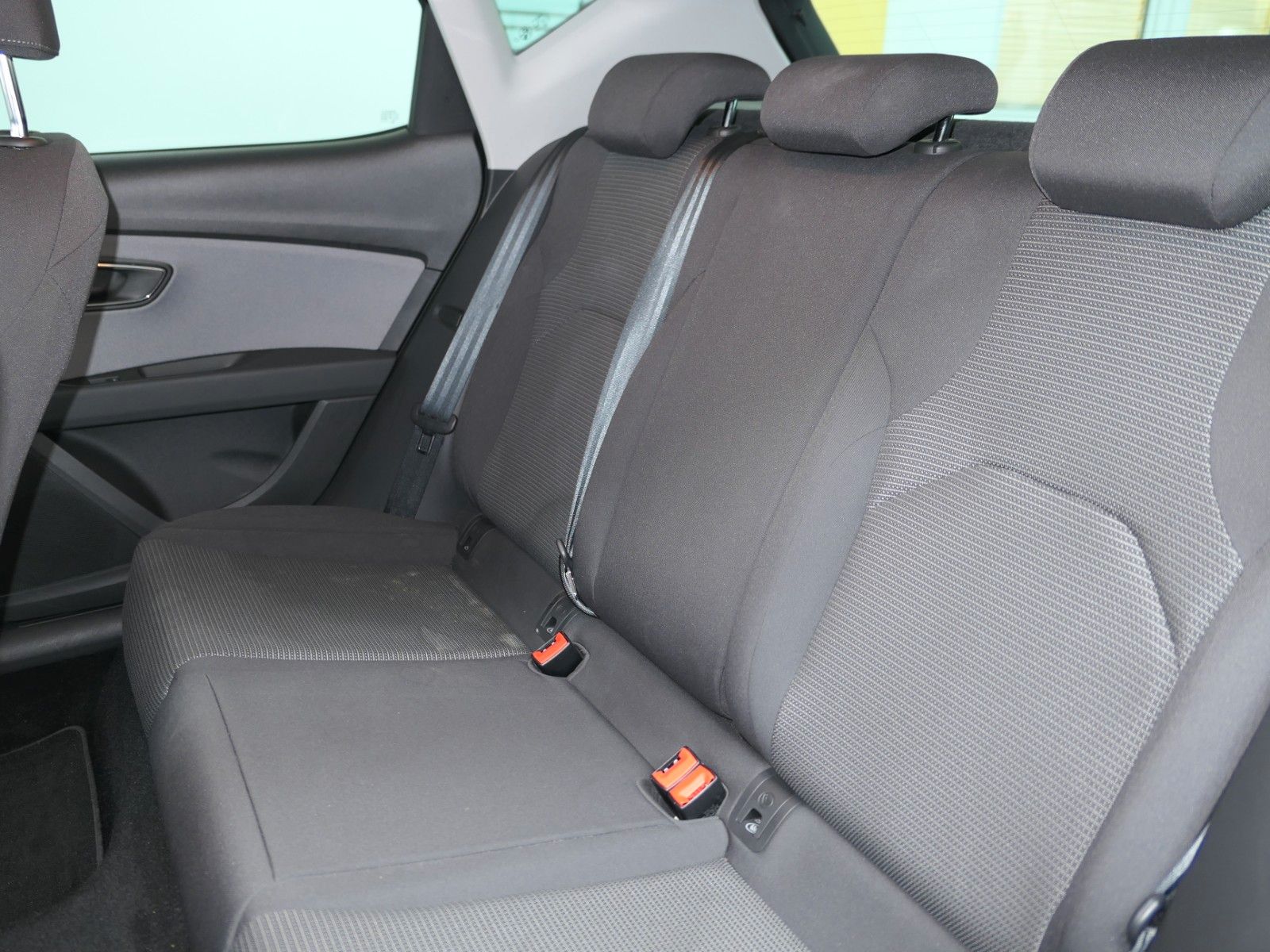 Fahrzeugabbildung SEAT Leon Navi*PDC*LM*DAB*GRA*Sportlenkrad