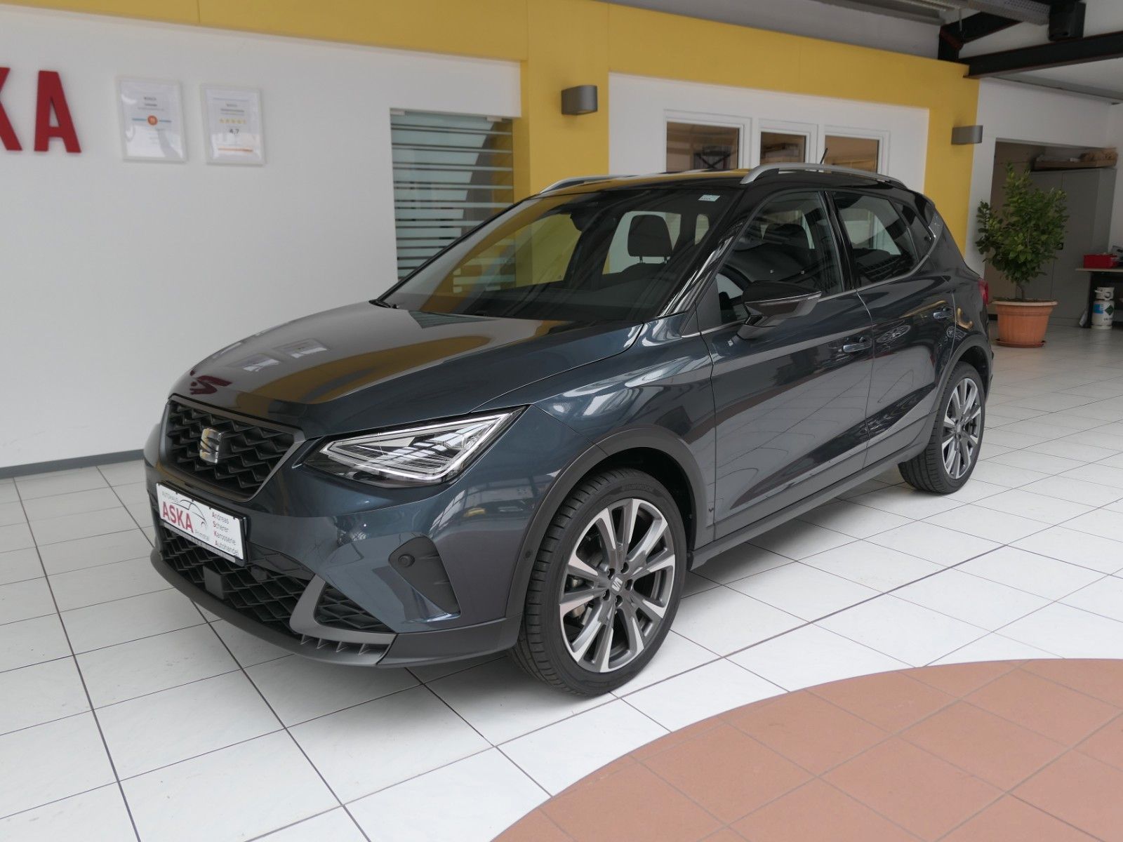 SEAT Arona FR Anniversary Edition DSG*Navi* wie neu