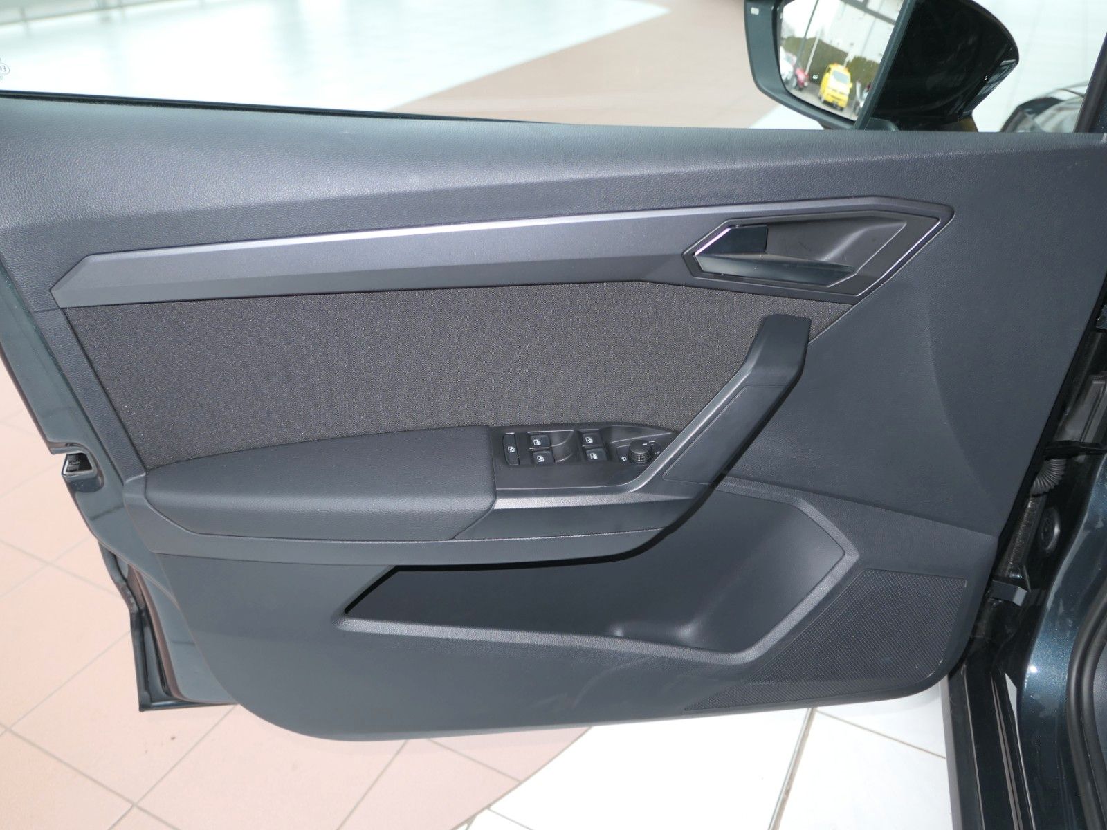 Fahrzeugabbildung SEAT Arona FR Anniversary Edition DSG*Navi* wie neu