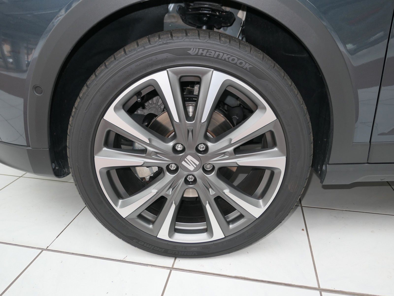 Fahrzeugabbildung SEAT Arona FR Anniversary Edition DSG*Navi* wie neu