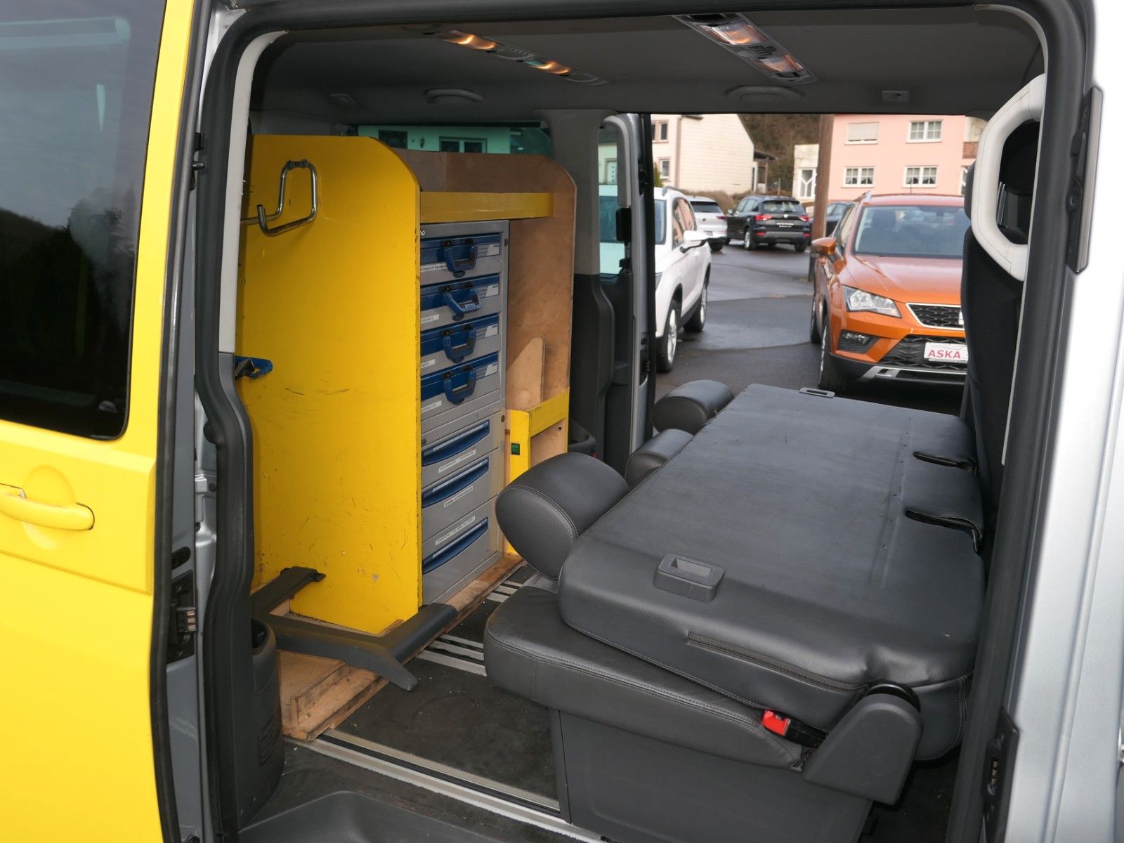 Fahrzeugabbildung Volkswagen T5 Multivan 2.0 TDI 4Motion DSG AHK kl.Innenausb